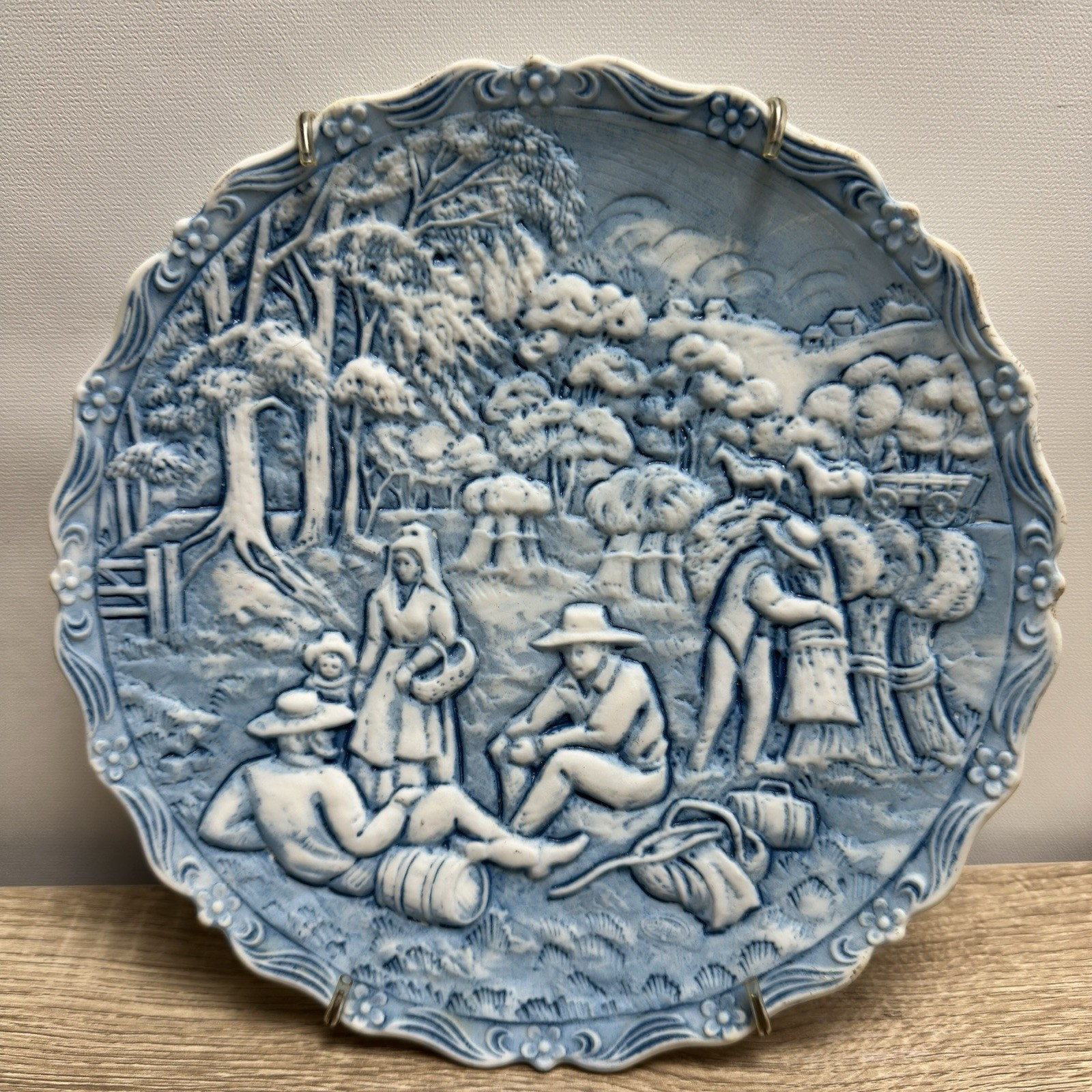 Fenton 1981 Harvest Glass Collector Plate No 2 Signed M Dickinson Blue Satin 8\