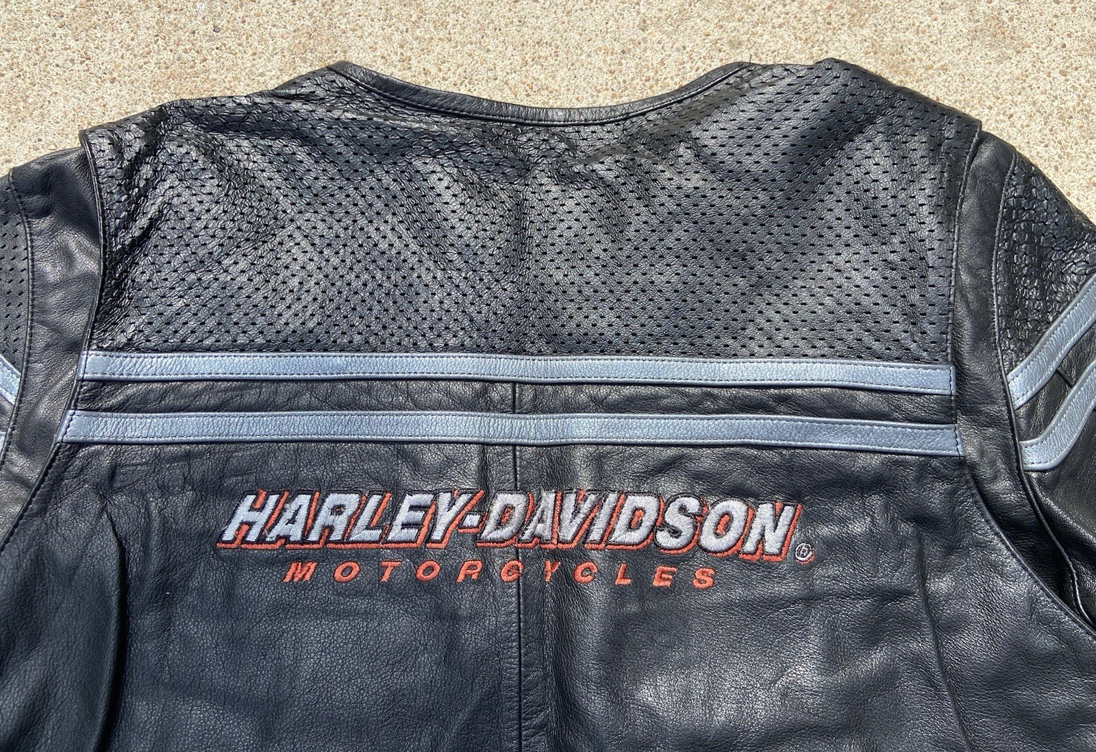 Harley-Davidson Black Genuine Leather Motorcycle Jacket w/ Mesh Panels Size M