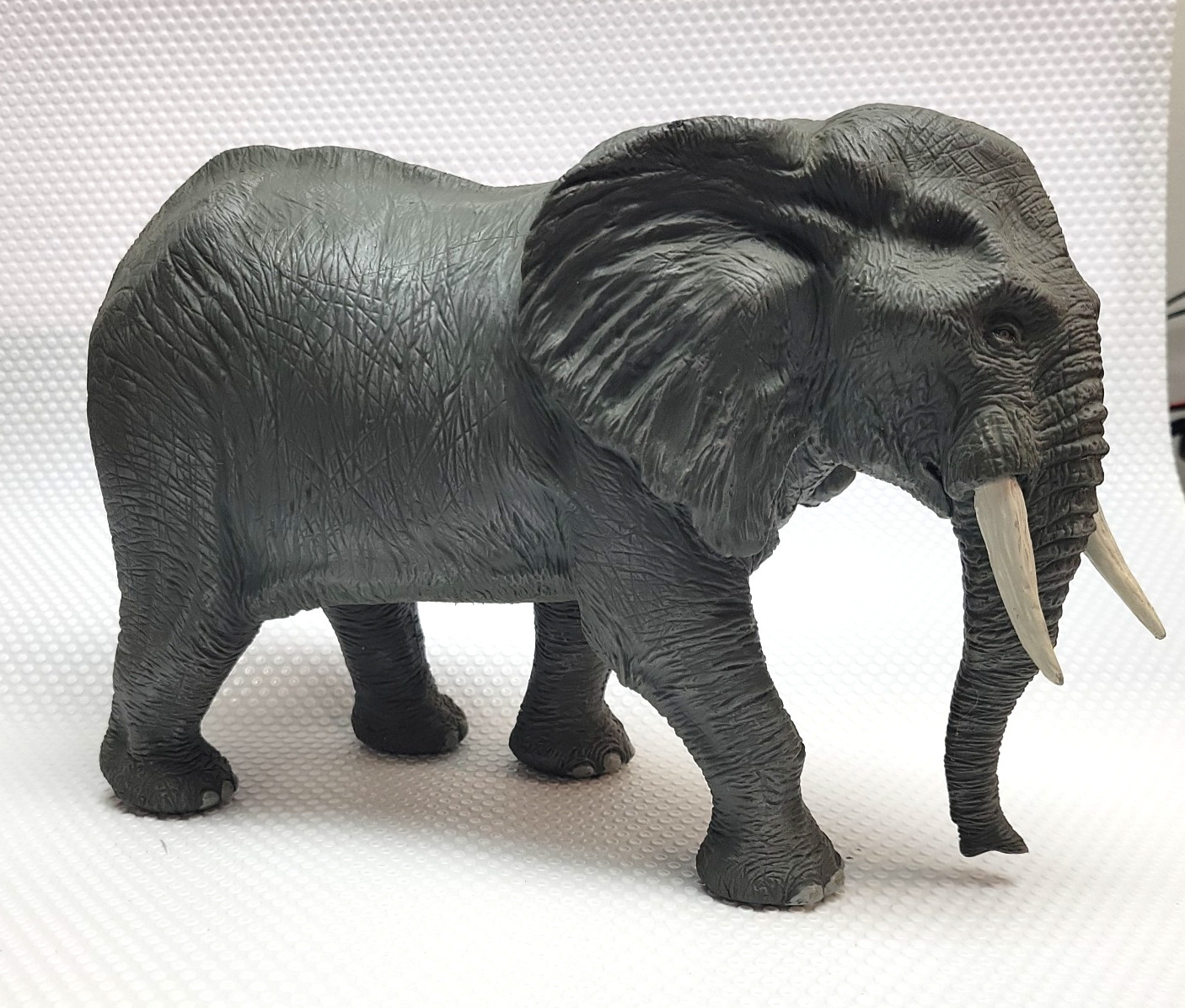 Rare 1997 ERTL WILDS OF AFRICA SERIES Safari Wildlife Animal Figure ELEPHANT Rare 1997 ERTL WILDS OF AFRICA SERIES Safari Wildlife Animal Figure ELEPHANT