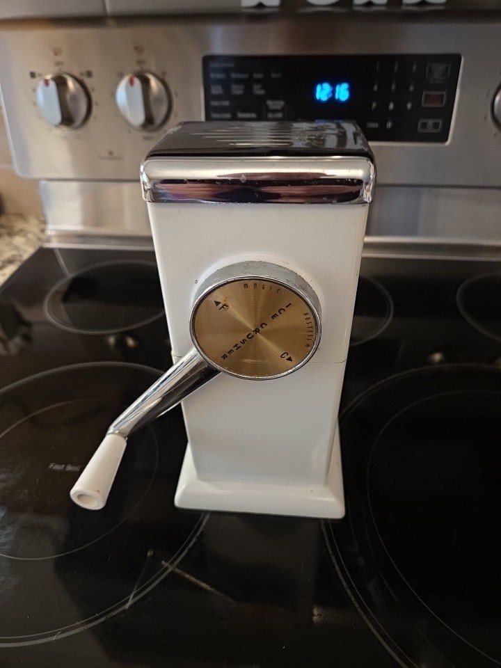 Vintage ICE-O-MATIC Hand Crank Ice Crusher Wall Mount or Table Top Mid Century 