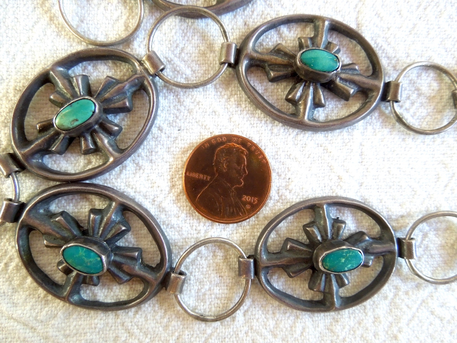 Outstanding CONCHO LINK BELT Sterling Turquoise *18 Conchos*38 Inch*6.5 Oz* OLD* Outstanding CONCHO LINK BELT Sterling Turquoise *18 Conchos*38 Inch*6.5 Oz* OLD*