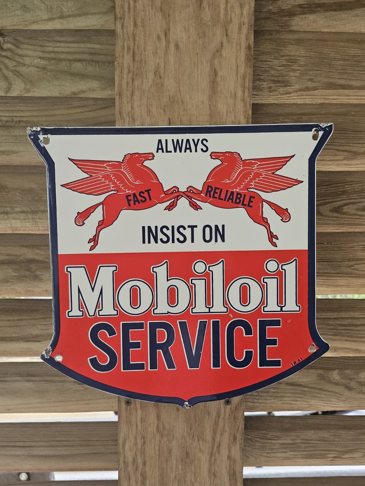 VINTAGE MOBIL MOBILOIL SERVICE W/ FLYING PEGASUS PORCELAIN SIGN 12 VINTAGE MOBIL MOBILOIL SERVICE W/ FLYING PEGASUS PORCELAIN SIGN 12
