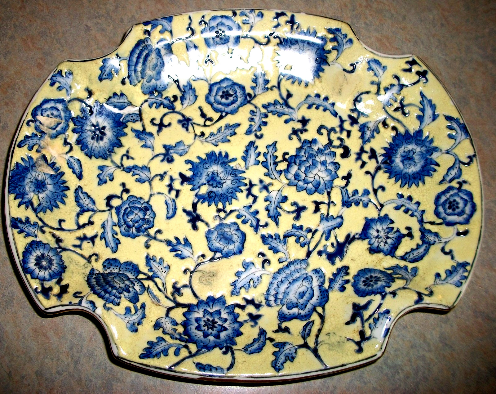 VTG Yong Sheng Cai Ci Chang Chinoiserie Porcelain Shell Platter Famille Jaune