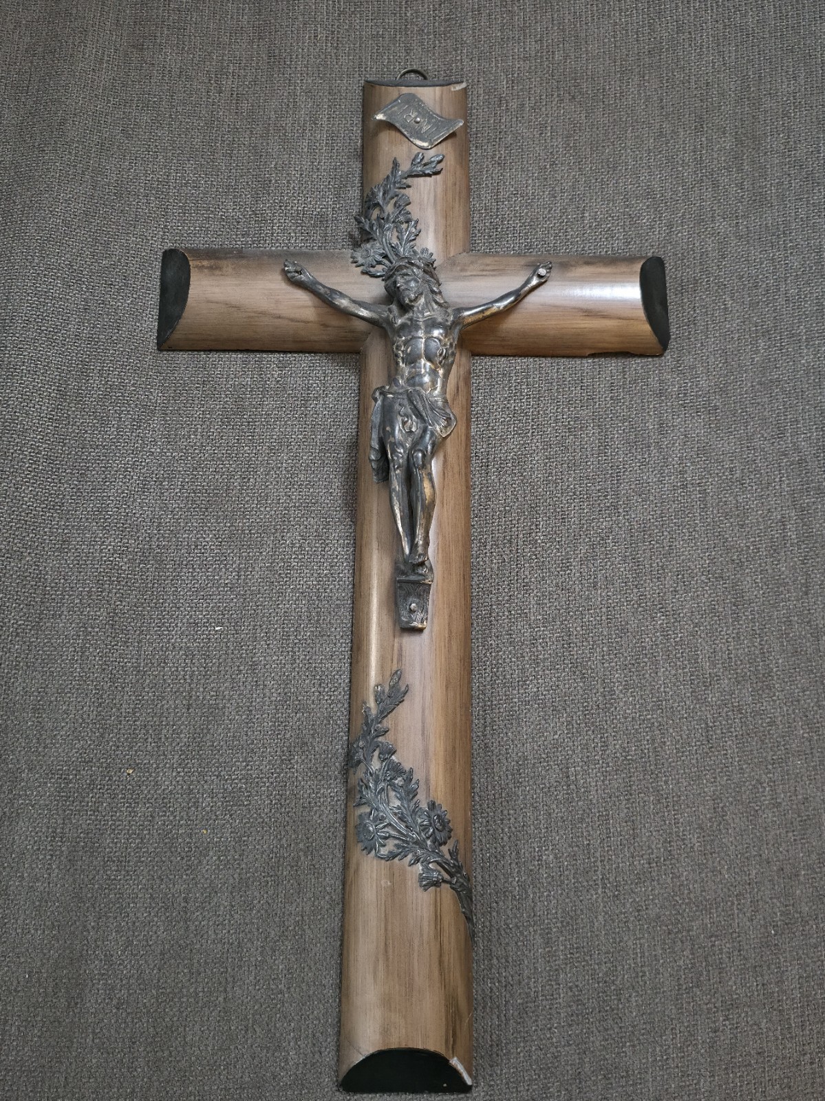 Vintage 15” Catholic Crucifix Wood Cross Metal Jesus INRI Floral Wall Cross