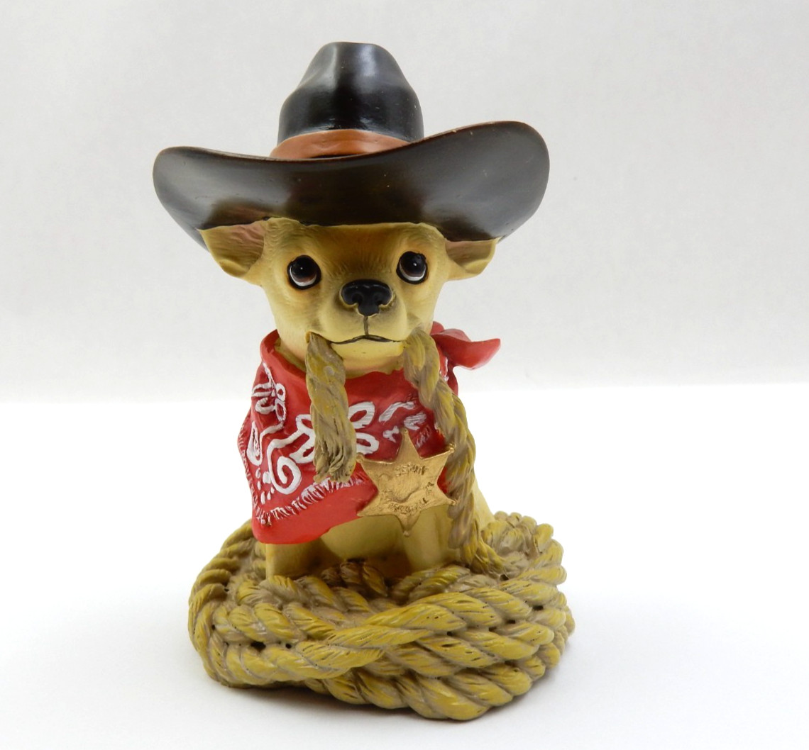 WESTLAND AYE CHIHUAHUA COWBOY DOG FIGURINE 13341 LASSO ROPE HAT SHERIFF BADGE