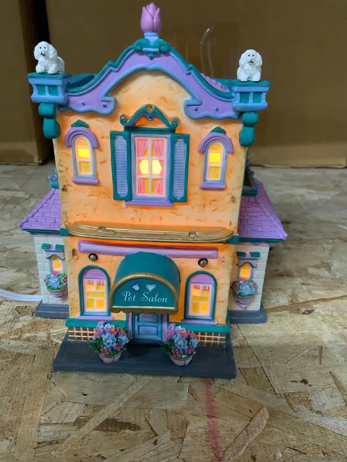 Vintage Dept 56 North Pole Village Barbie Boutique 56739 Retired