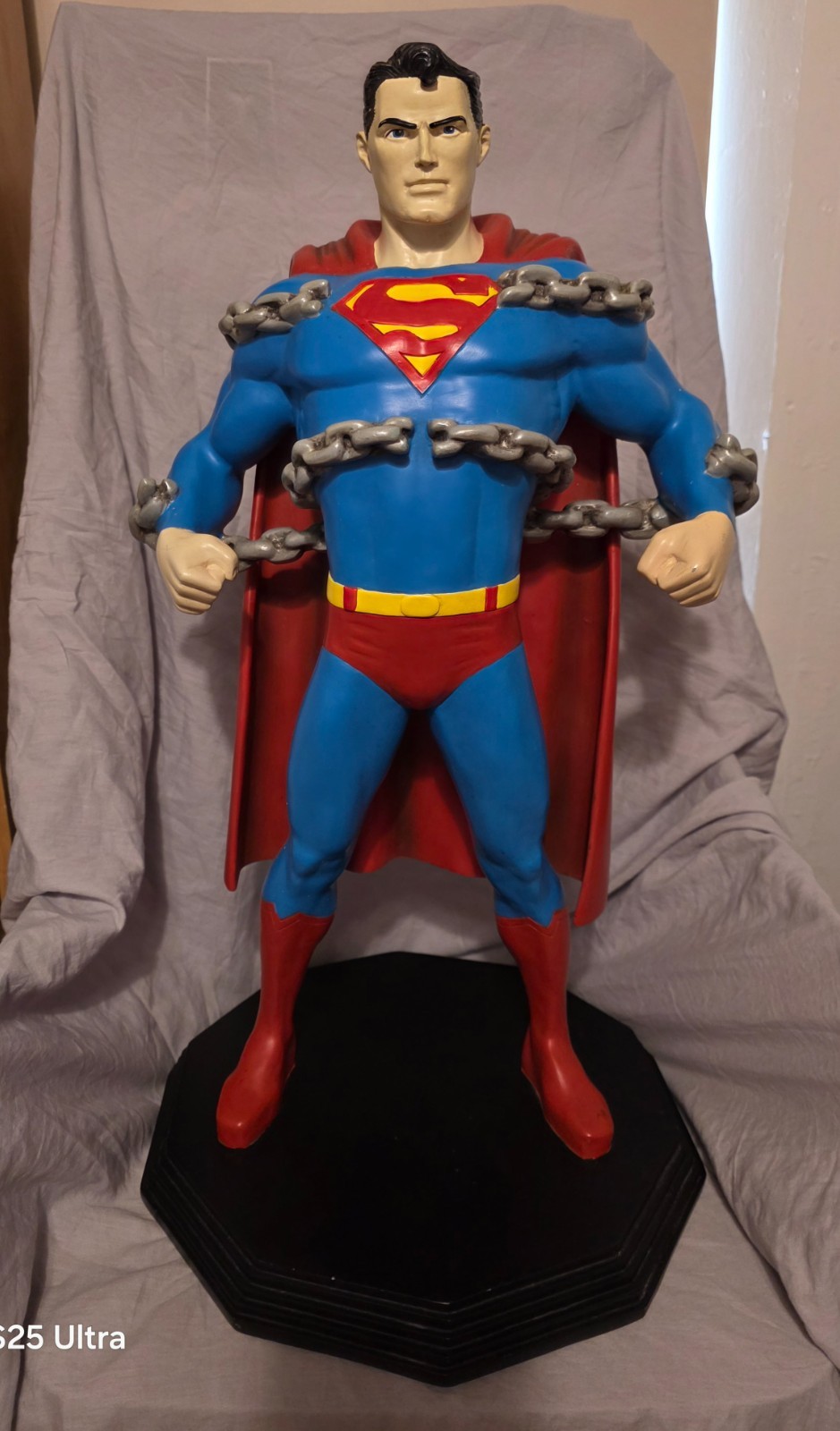 RARE Warner Bros Studio SUPERMAN BREAKING CHAINS 26\