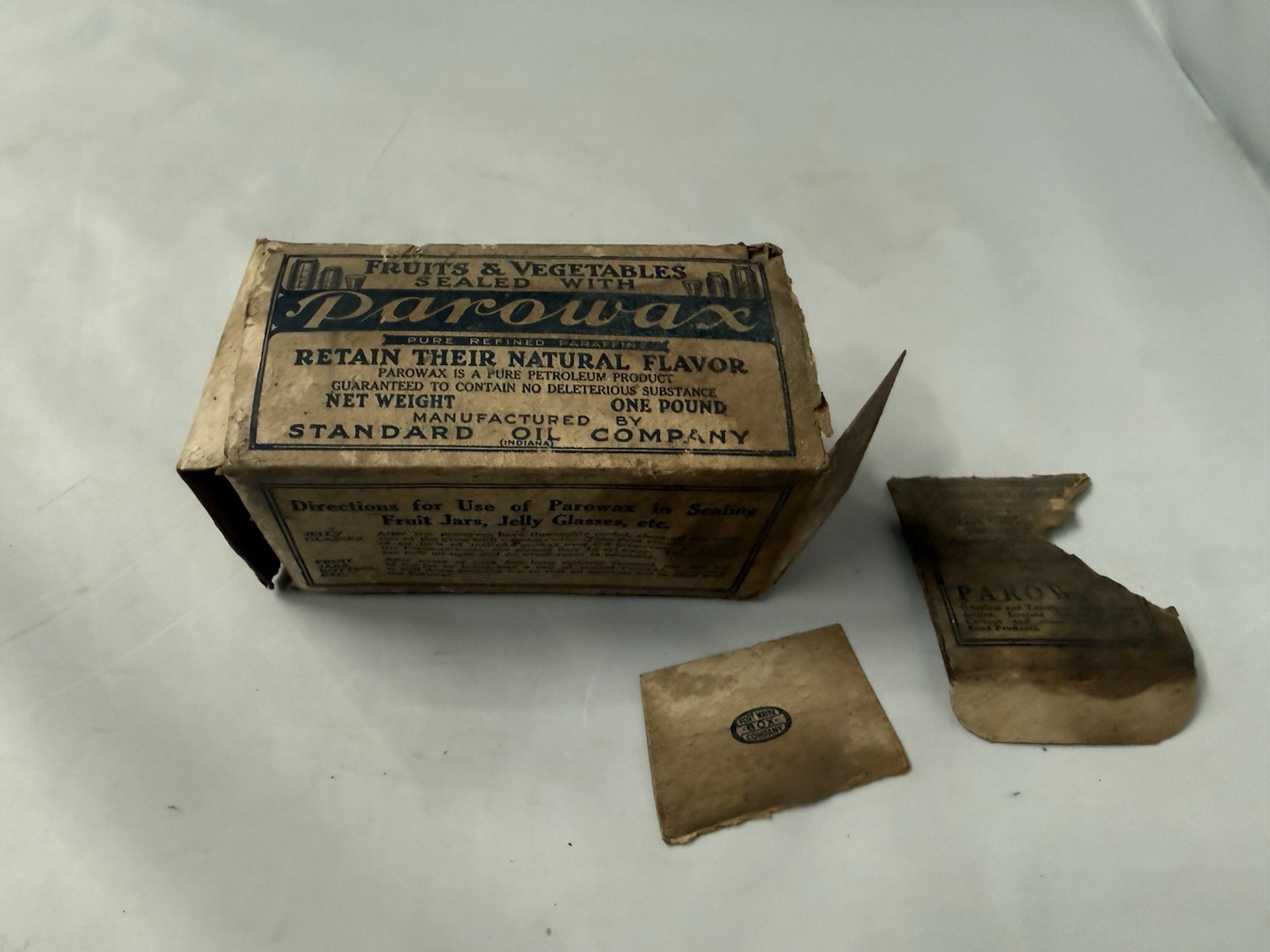 Antique Vintage PAROWAX Fort Wayne Box Company Standard Oil