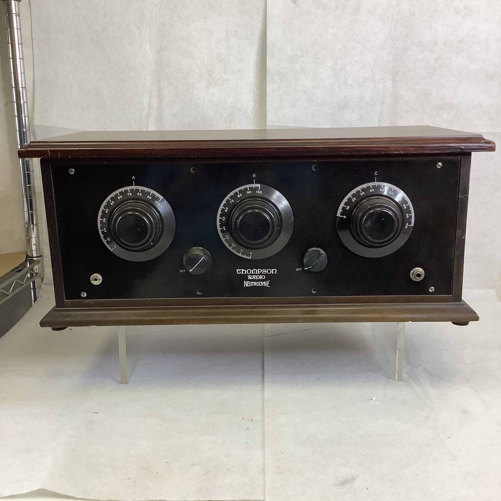 Vintage Thompson Neutrodyne Tube Radio Wood Cabinet Antique 1930s Made in U.S.A.