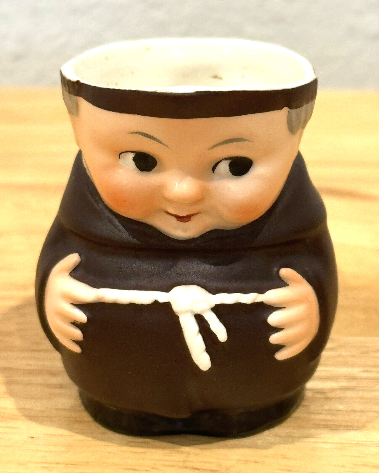 VINTAGE RARE GOEBEL MONK FRIAR CARDINAL CERAMIC CREAMER S141 2/0 WEST GERMANY