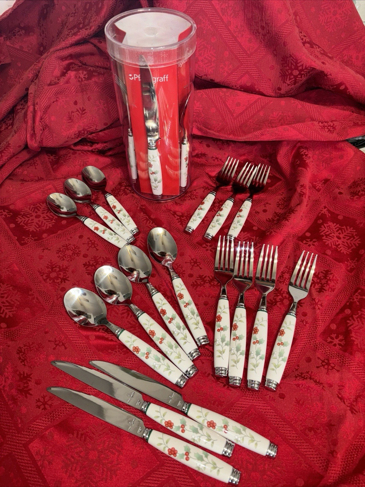 VTG 20-PIECE PFALTZGRAFF WINTERBERRY FLATWARE STAINLESS FORKS/SPOONS/KNIVES -NOS VTG 20-PIECE PFALTZGRAFF WINTERBERRY FLATWARE STAINLESS FORKS/SPOONS/KNIVES -NOS