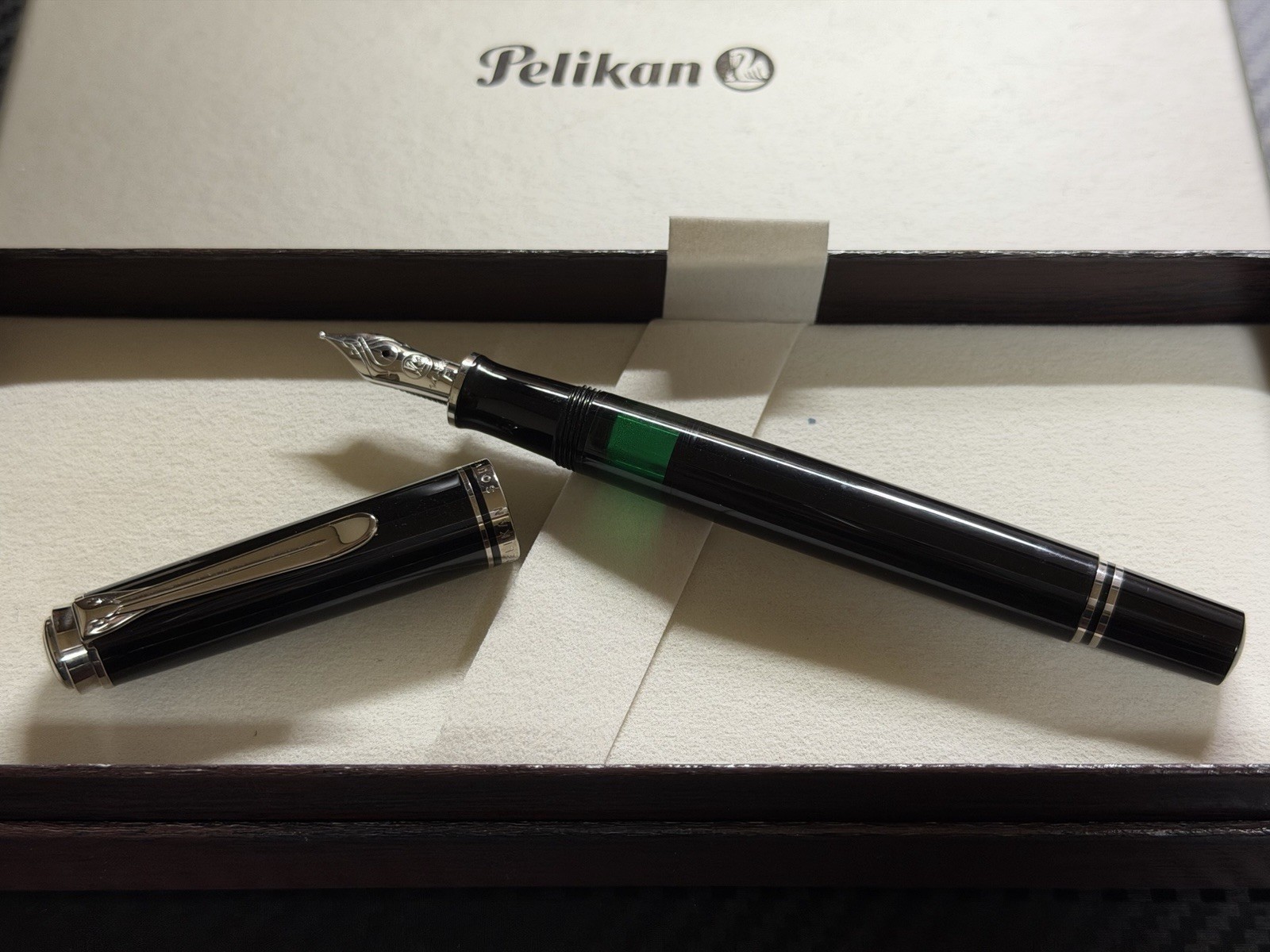 Pelikan Souverän M405 Silver Trim F Fountain Pen Very Good