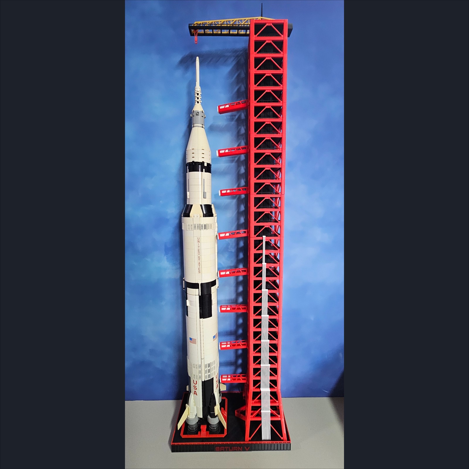 Saturn V Launch Umbilical Tower LUT for 1:110 NASA Apollo Saturn V 21309 92176 Saturn V Launch Umbilical Tower LUT for 1:110 NASA Apollo Saturn V 21309 92176