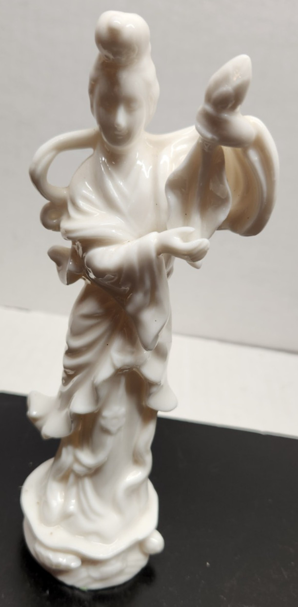 Oriental White Porcelain Lenwile China Ardalt Figurine - possibly a Geisha