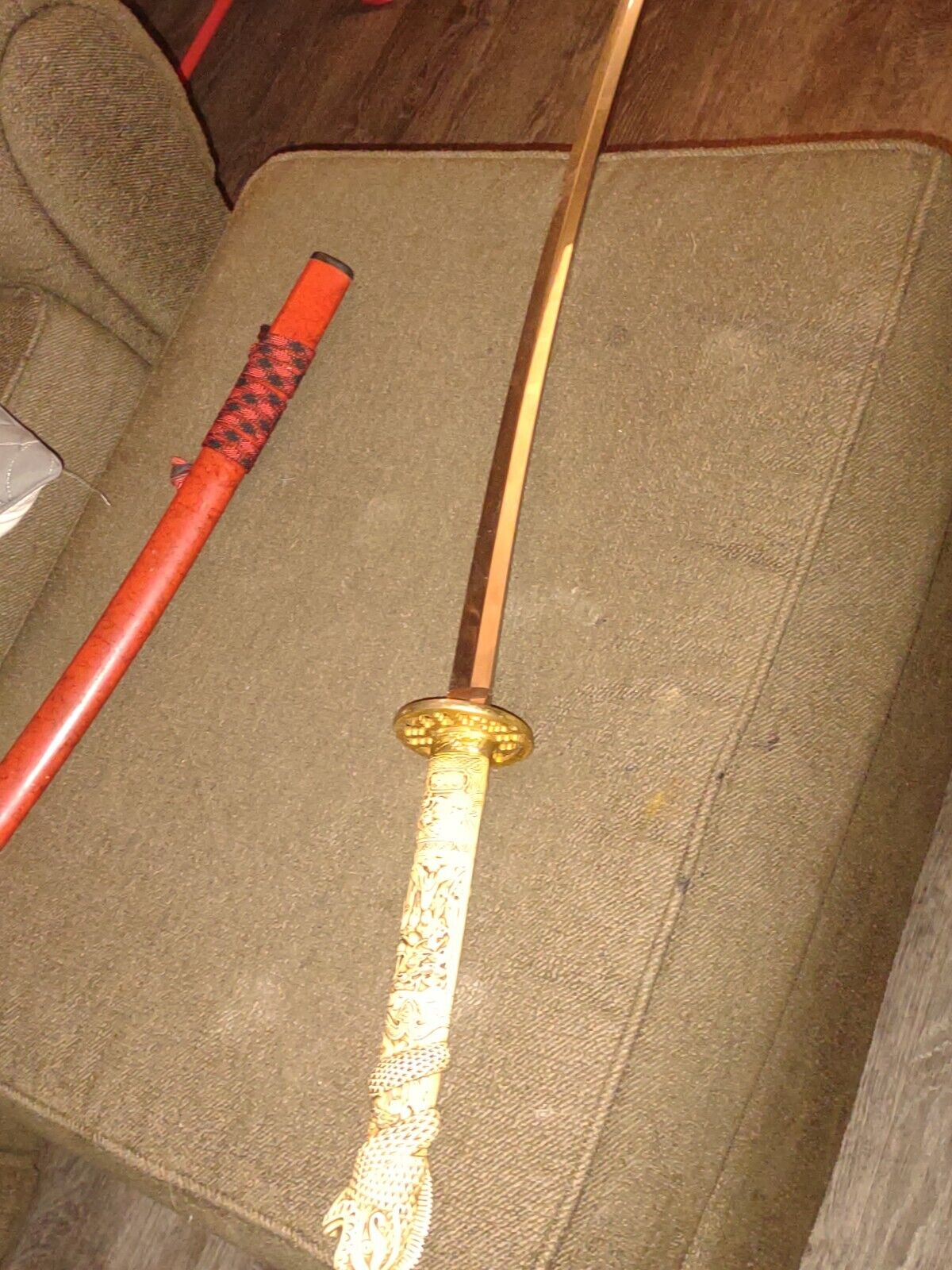 real katana samurai sword sharp color: red dragon handle 