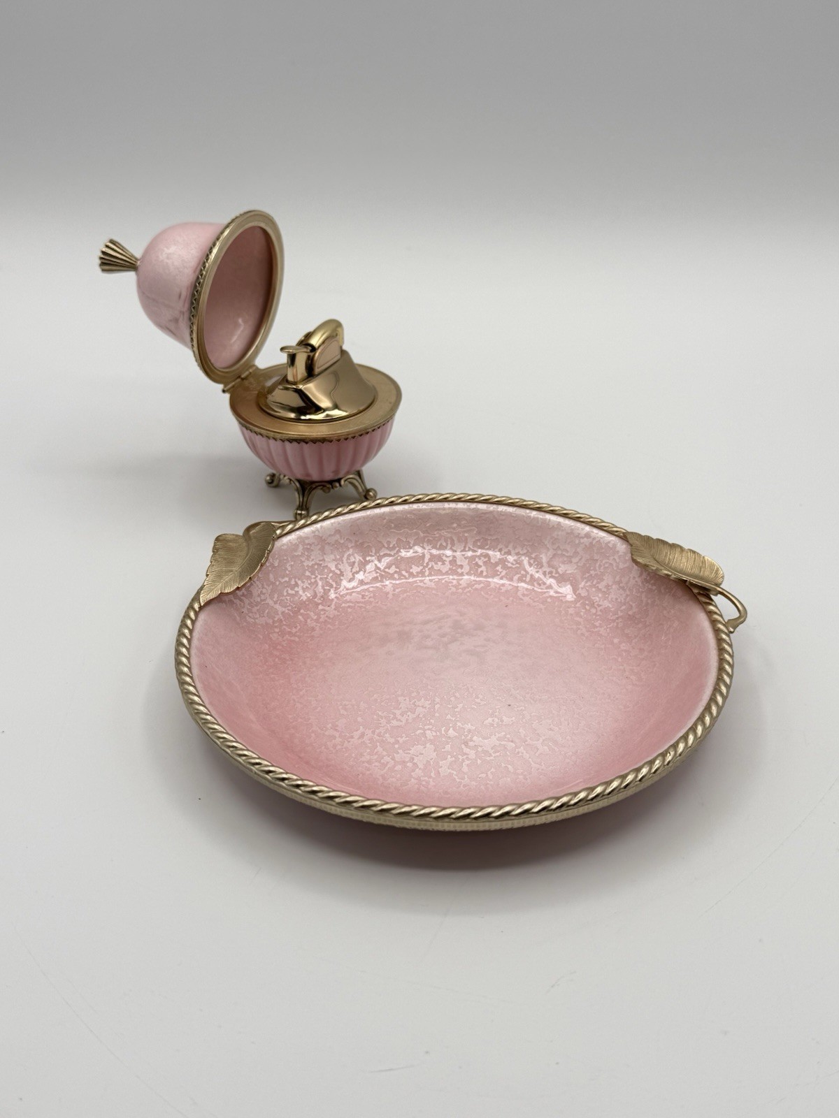 Vintage 1950s Evans Table Lighter & Ashtray Set Pink Enamel MCM Madmen Vintage 1950s Evans Table Lighter & Ashtray Set Pink Enamel MCM Madmen