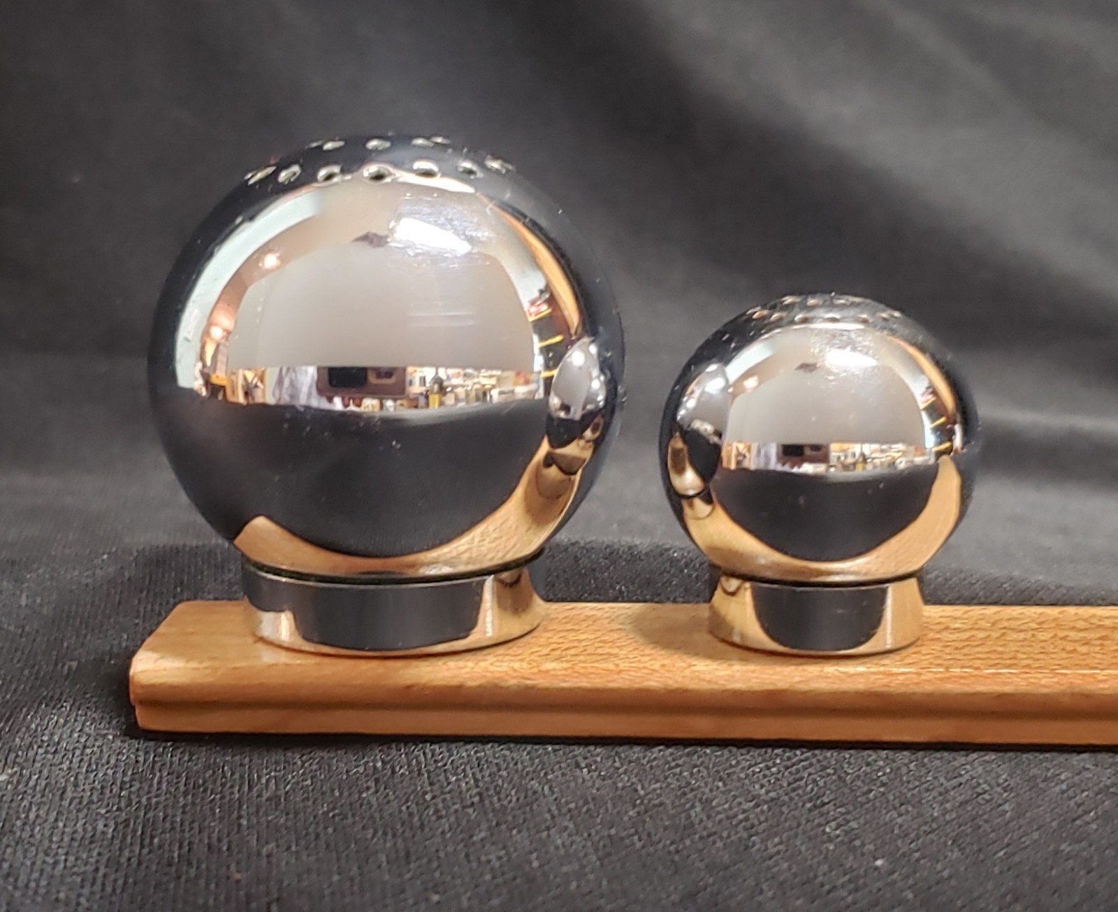 Vintage 1930s Chrome Orb Sphere Salt & Pepper Shakers Chase USA Centaur Logo Vintage 1930s Chrome Orb Sphere Salt & Pepper Shakers Chase USA Centaur Logo