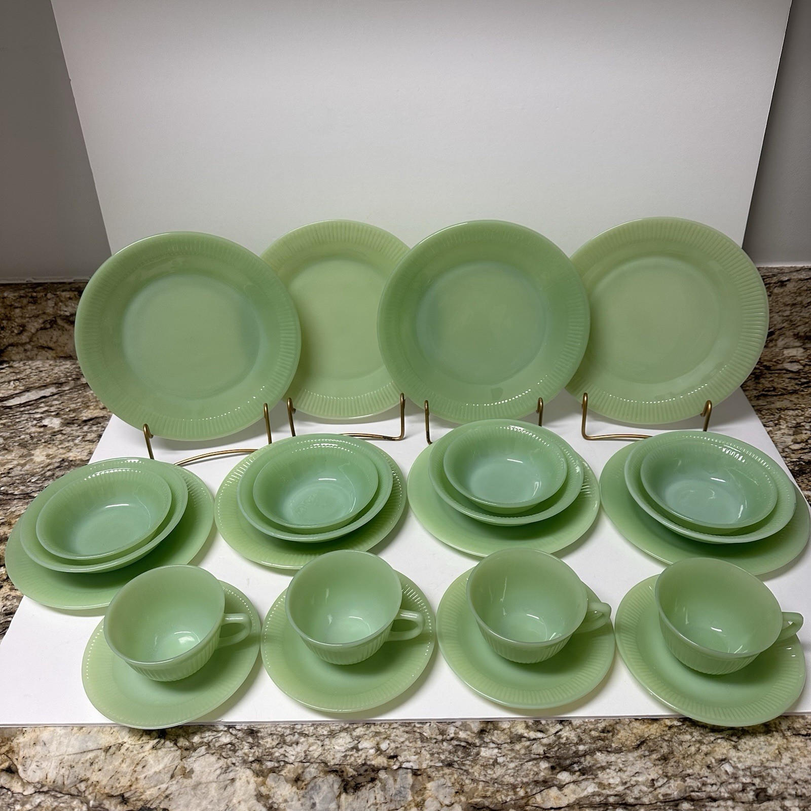 Vintage 1940-50s 24 Piece Fire King Jadeite Set Plates Bowls Cups Saucers EUC Vintage 1940-50s 24 Piece Fire King Jadeite Set Plates Bowls Cups Saucers EUC