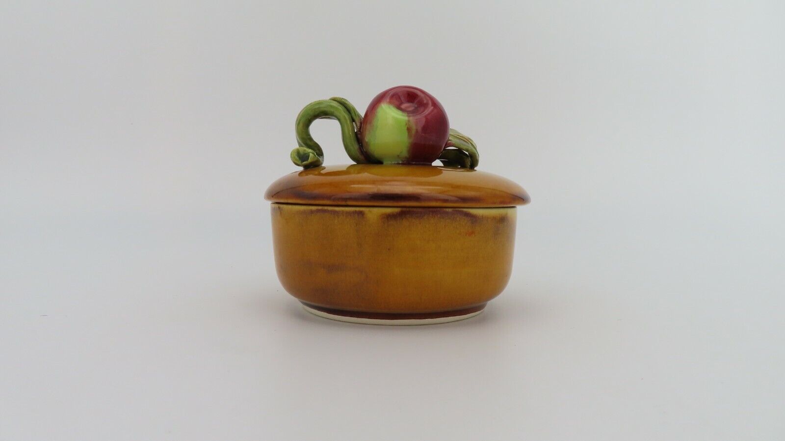 Majolica Pottery Lidded Dish Glazed Ceramic applied 3D Apples and Leaves 5.5\