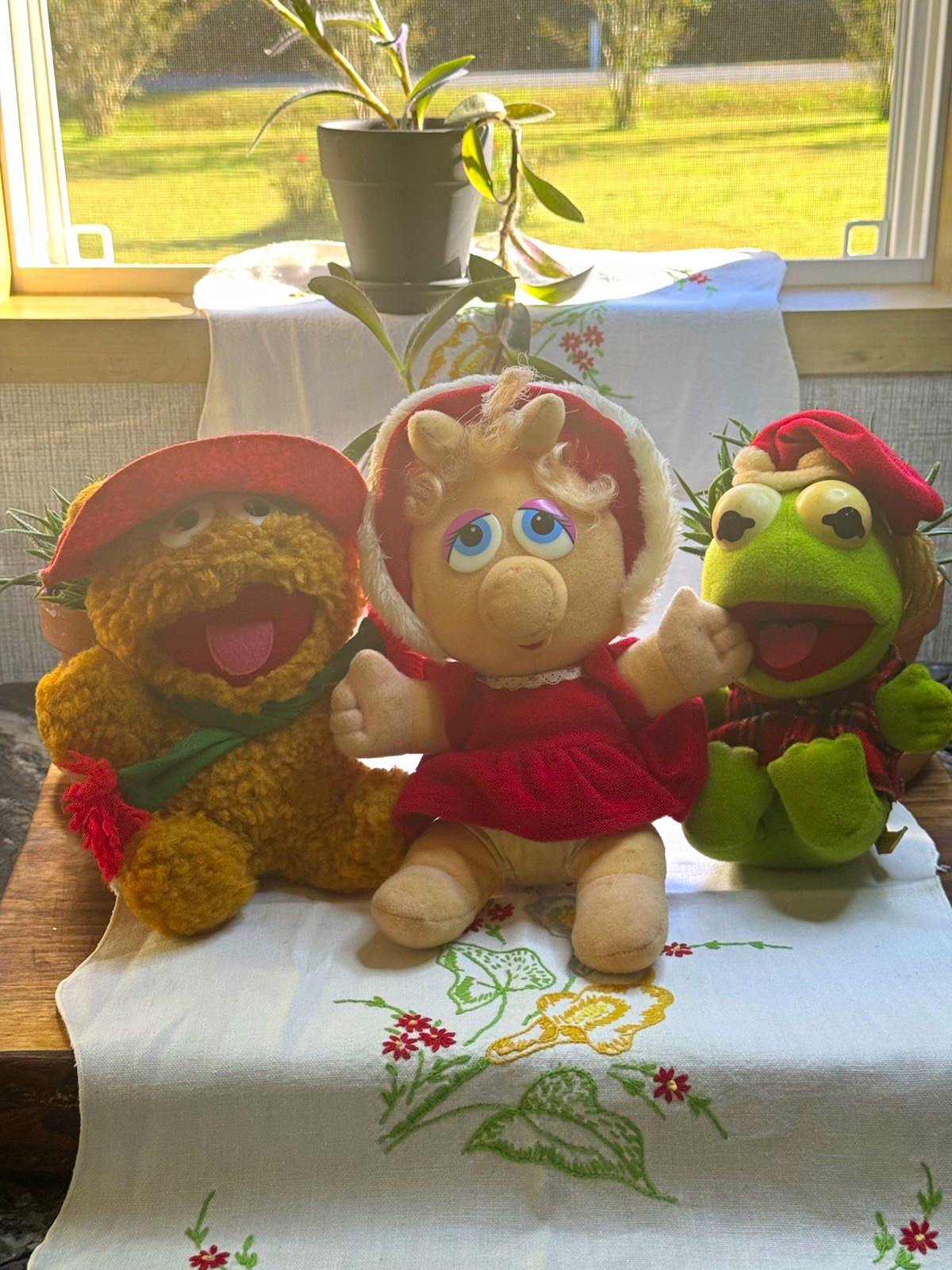 Vintage 1987 Muppet Babies Christmas Plush Lot Set of 3 Kermit Miss Piggy Fozzie Vintage 1987 Muppet Babies Christmas Plush Lot Set of 3 Kermit Miss Piggy Fozzie
