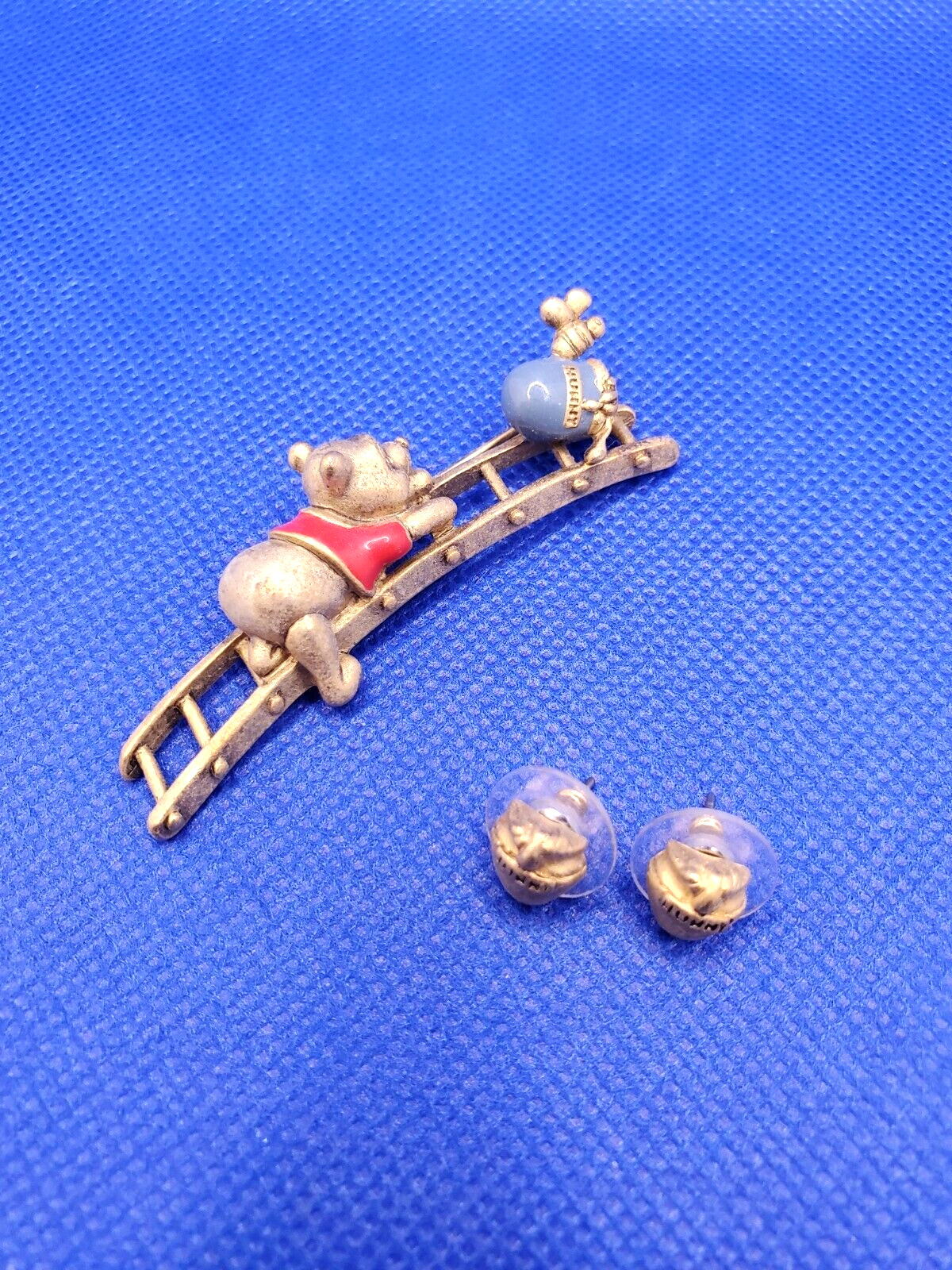 Disney Gold Winnie The Pooh Ladder To The Honey Pot Pin & Honey Pot Earrings Disney Gold Winnie The Pooh Ladder To The Honey Pot Pin & Honey Pot Earrings
