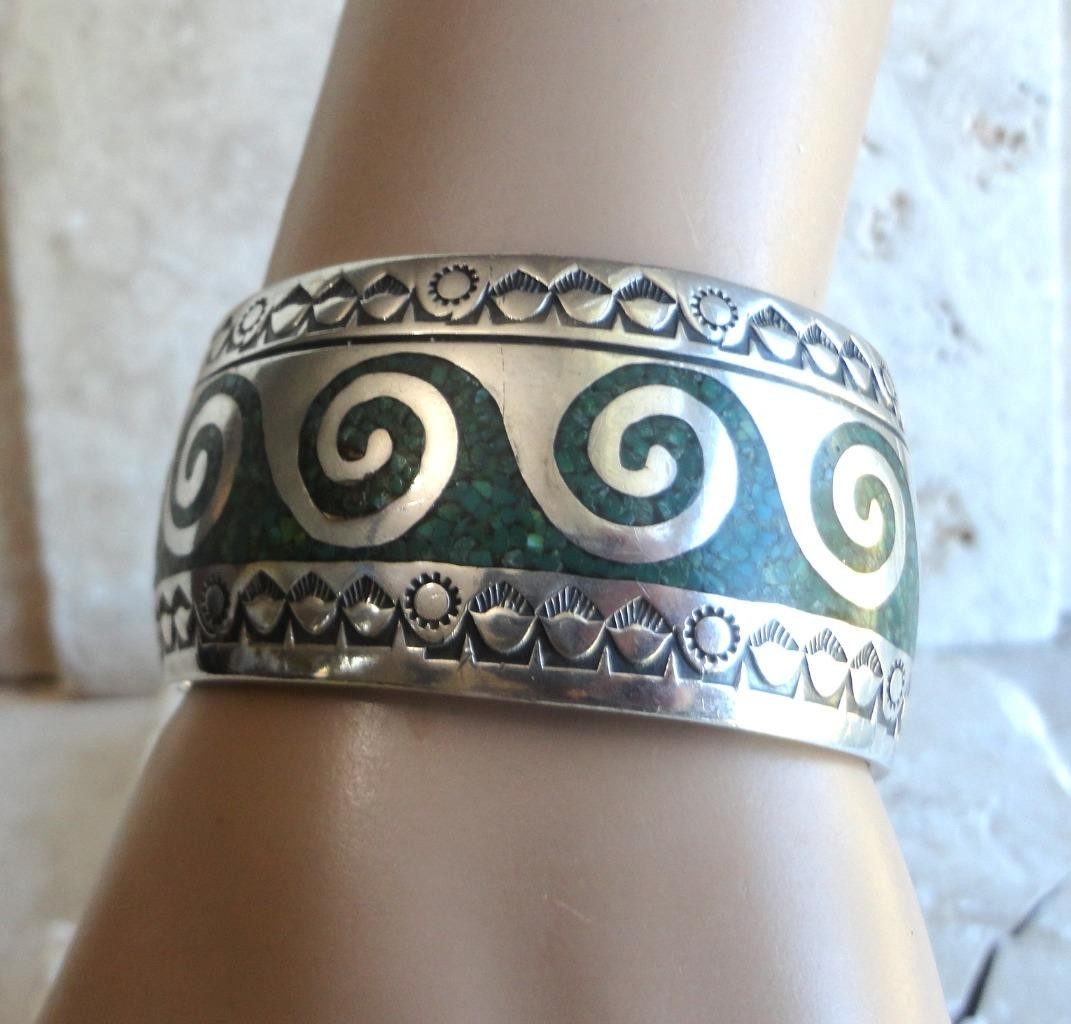 VINTAGE NAVAJO JUAN T. SINGER STERLING SILVER MOSAIC CHIP INLAY CUFF BRACELET
