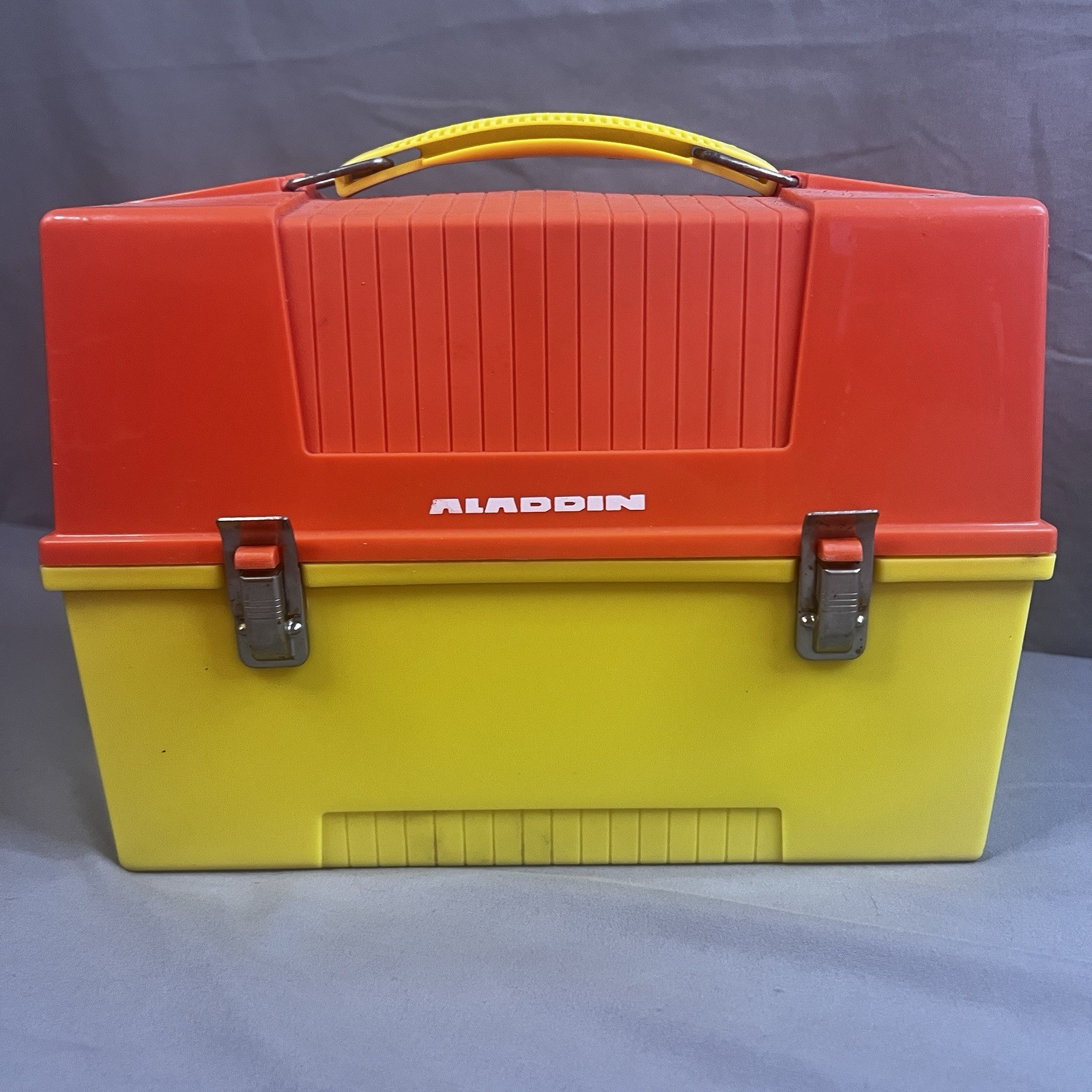 Vintage Retro Aladdin USA Plastic Dome Top Lunch Box Yellow & Orange Vintage Retro Aladdin USA Plastic Dome Top Lunch Box Yellow & Orange