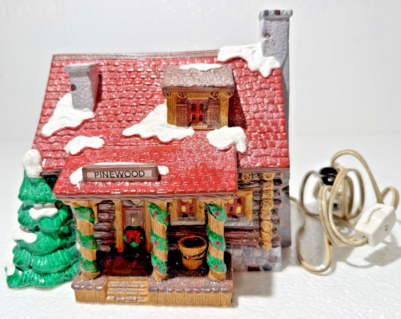 Dept 56 The Original Snow Village PINEWOOD LOG CABIN With Box & Light Dept 56 The Original Snow Village PINEWOOD LOG CABIN With Box & Light