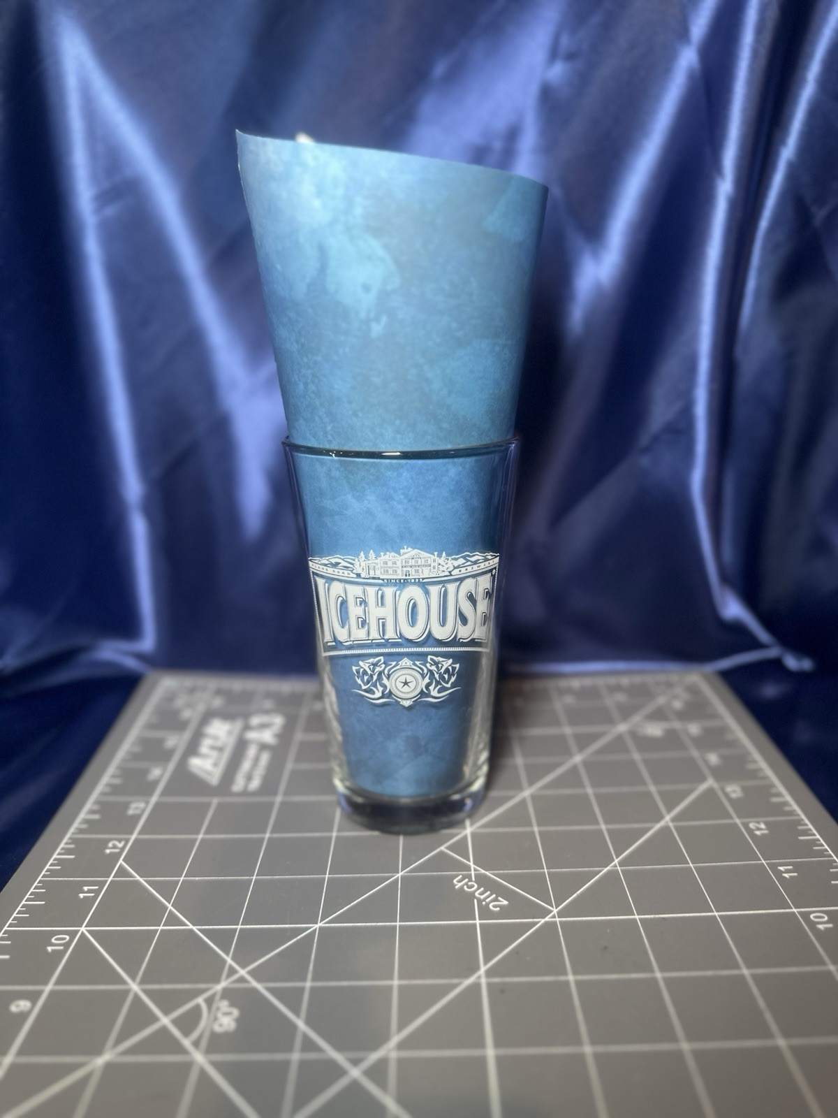 Vintage Icehouse Beer Bru’s Room Sports Grill Pint Glass