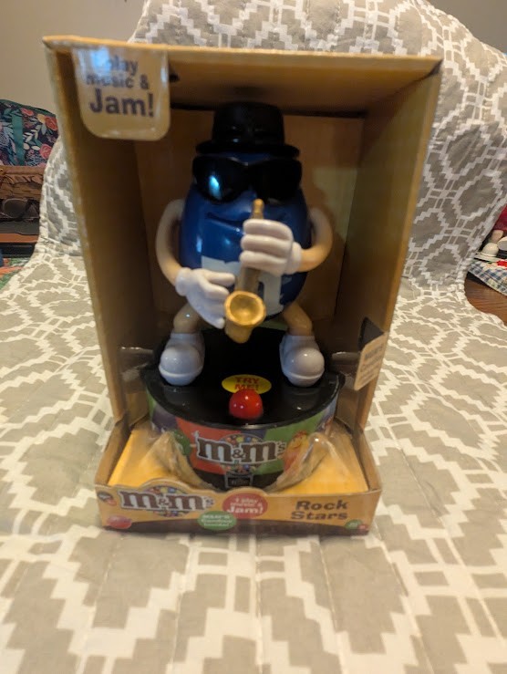 M&M’s Rock Stars – Blue Saxophone Player – Music & Lights – New in Box – Candy I