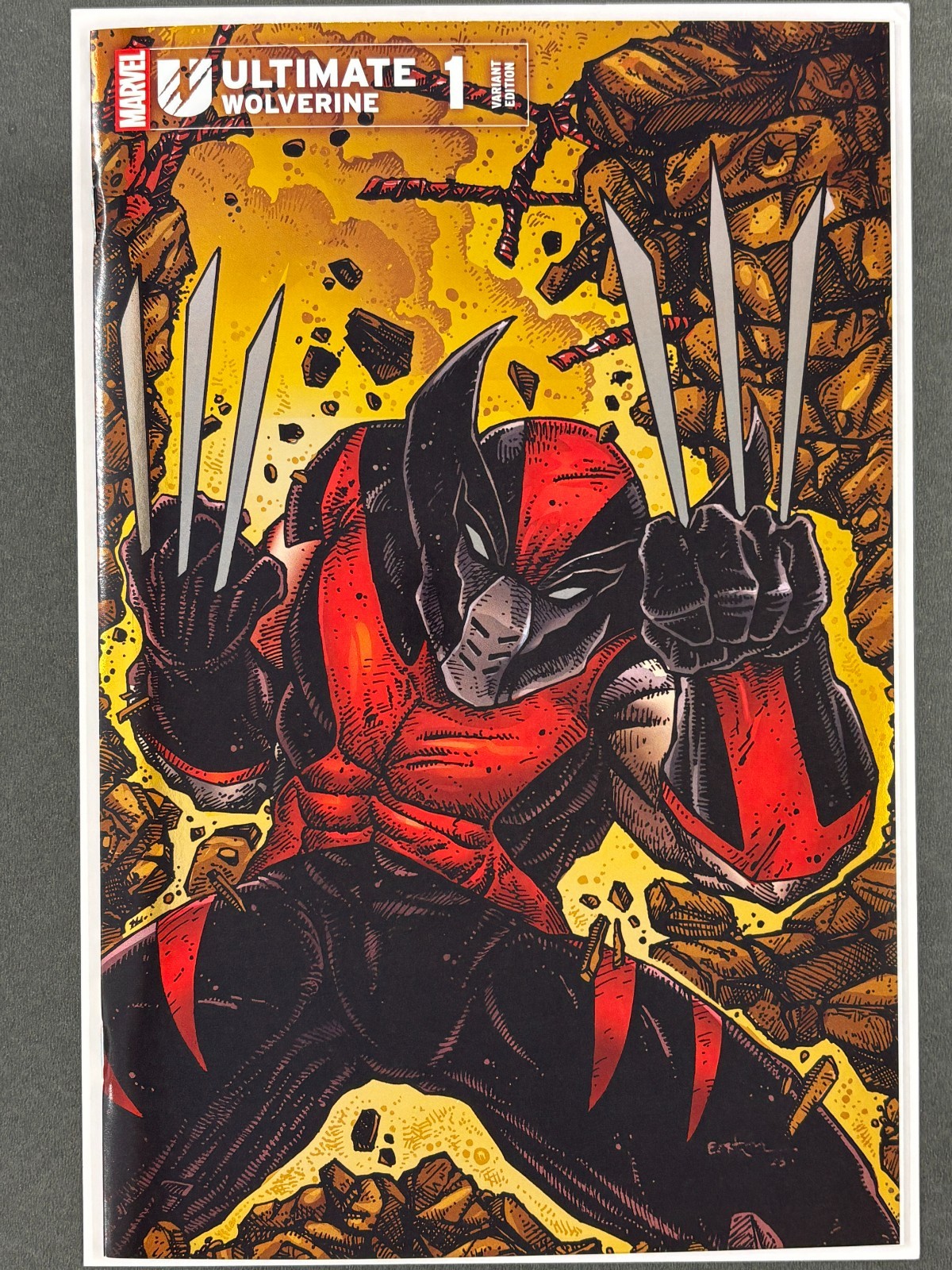 Ultimate Wolverine #1 Gold Foil Eastman NYCC Whatnot Year in Marvel 25 LTD 300