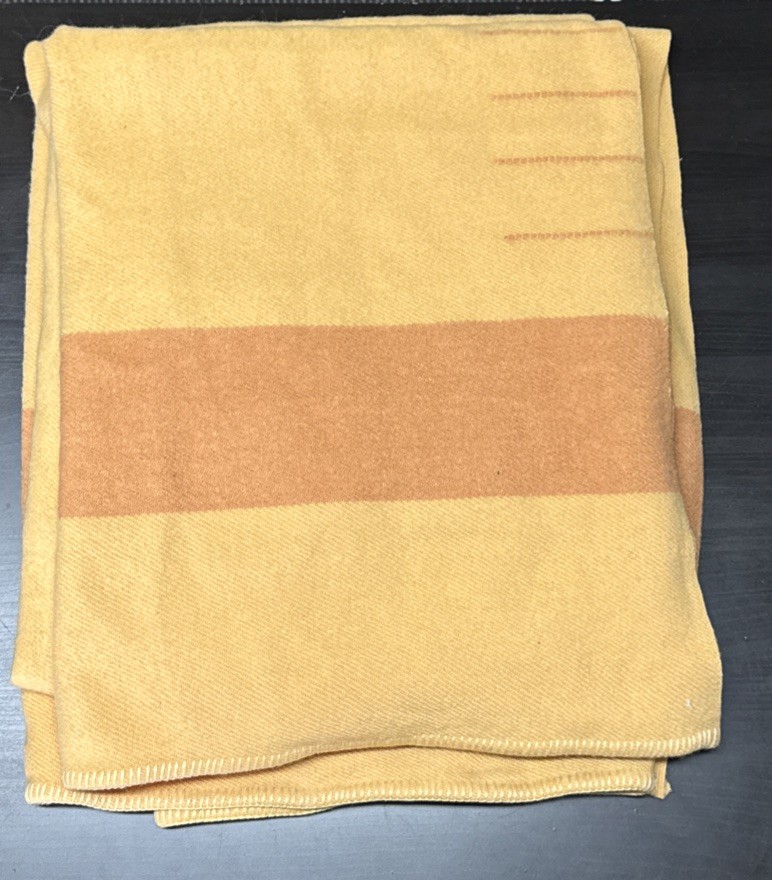 Vintage Wool 4 Point Harvest Yellow Stripped Camp Blanket 71X88 In Vintage Wool 4 Point Harvest Yellow Stripped Camp Blanket 71X88 In