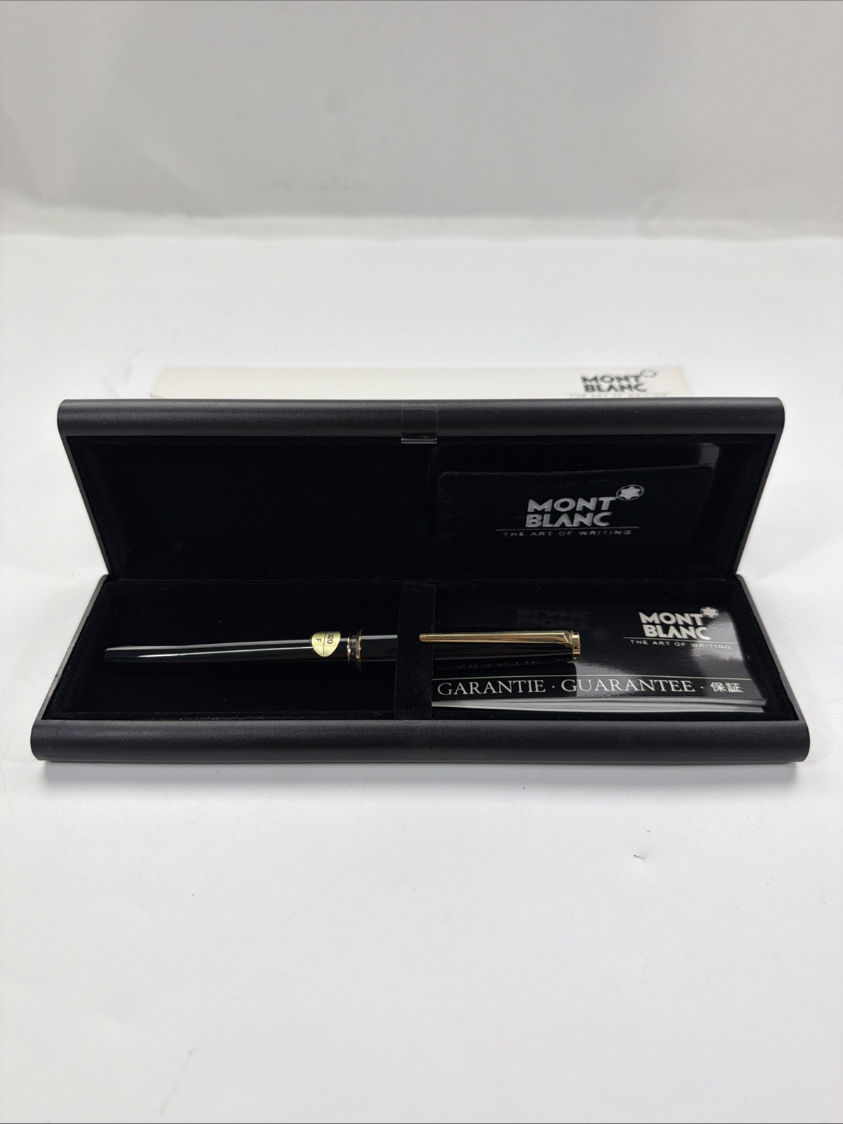 MONTBLANC Fountain Pen 320 F Black Vintage 14k Gold Tip Fresh Ink New MONTBLANC Fountain Pen 320 F Black Vintage 14k Gold Tip Fresh Ink New