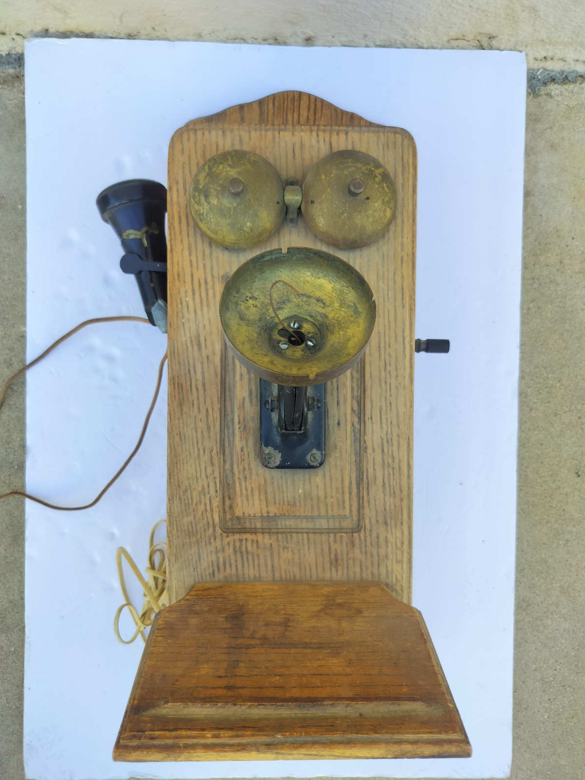 Antique Oak Cased Wall-mount Hand Crank Telephone From The Early 1900 Antique Oak Cased Wall-mount Hand Crank Telephone From The Early 1900