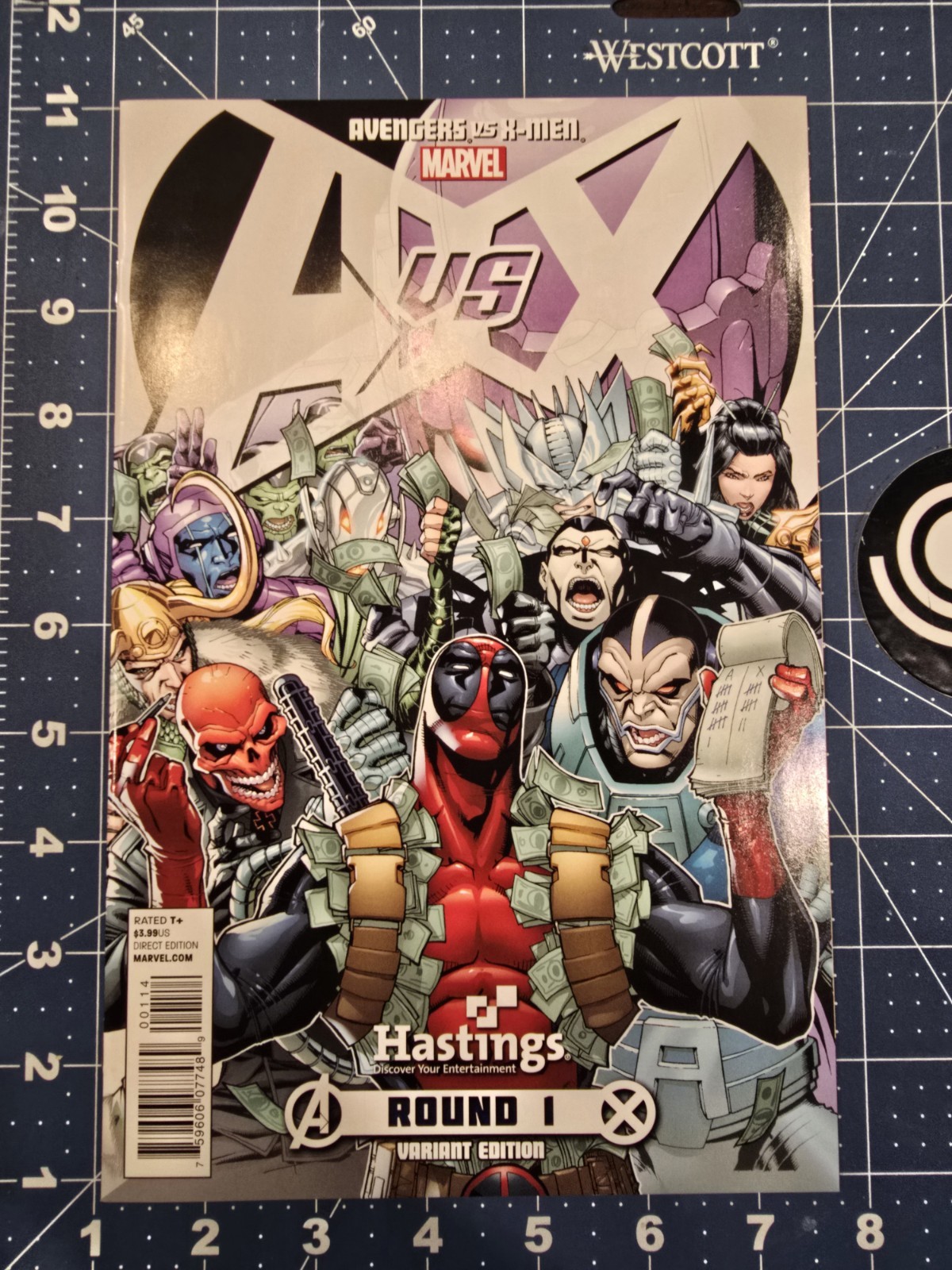 Avengers vs. X-Men #1 Hastings Department Store Variant (Marvel Comics)