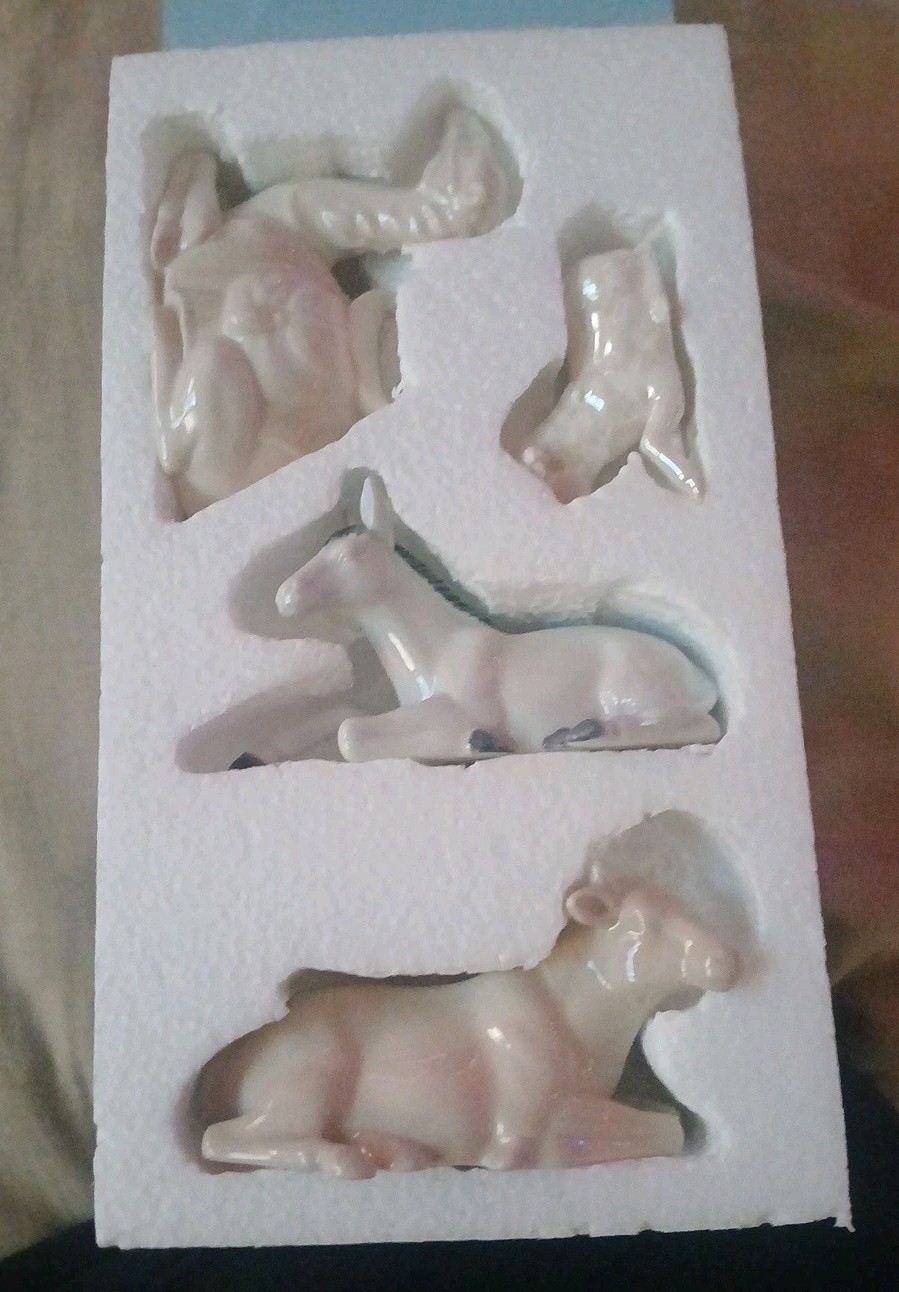 Set of 4 Grasslands Road Nativity Animals Figurine Set High Gloss Porcelain Set of 4 Grasslands Road Nativity Animals Figurine Set High Gloss Porcelain