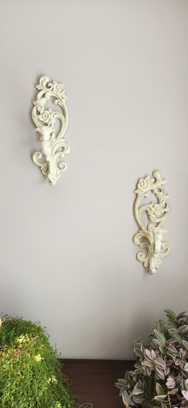 Vintage Pair Of Homco Ornate Floral Wall Sconces In Ivory, Molded Resin