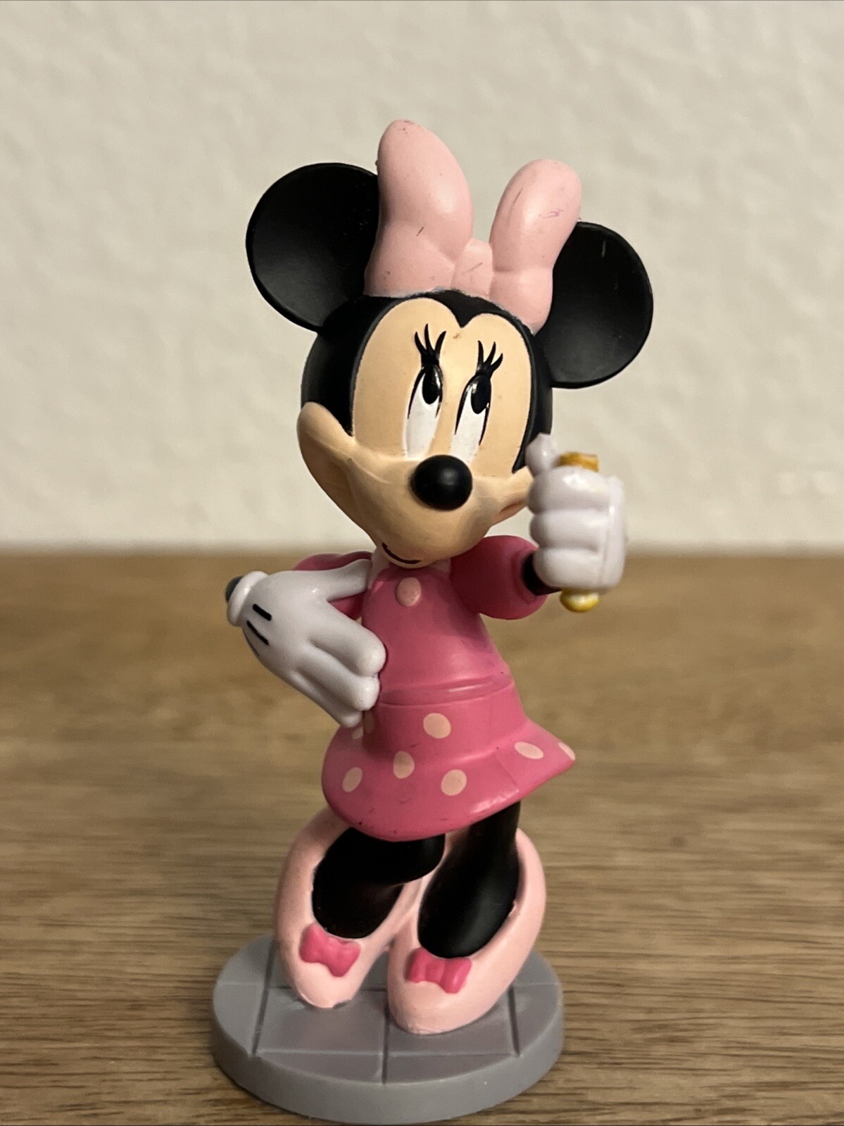 Minnie Mouse In Pink Dress Disney 3.2” Figure Pvc Toy On Base