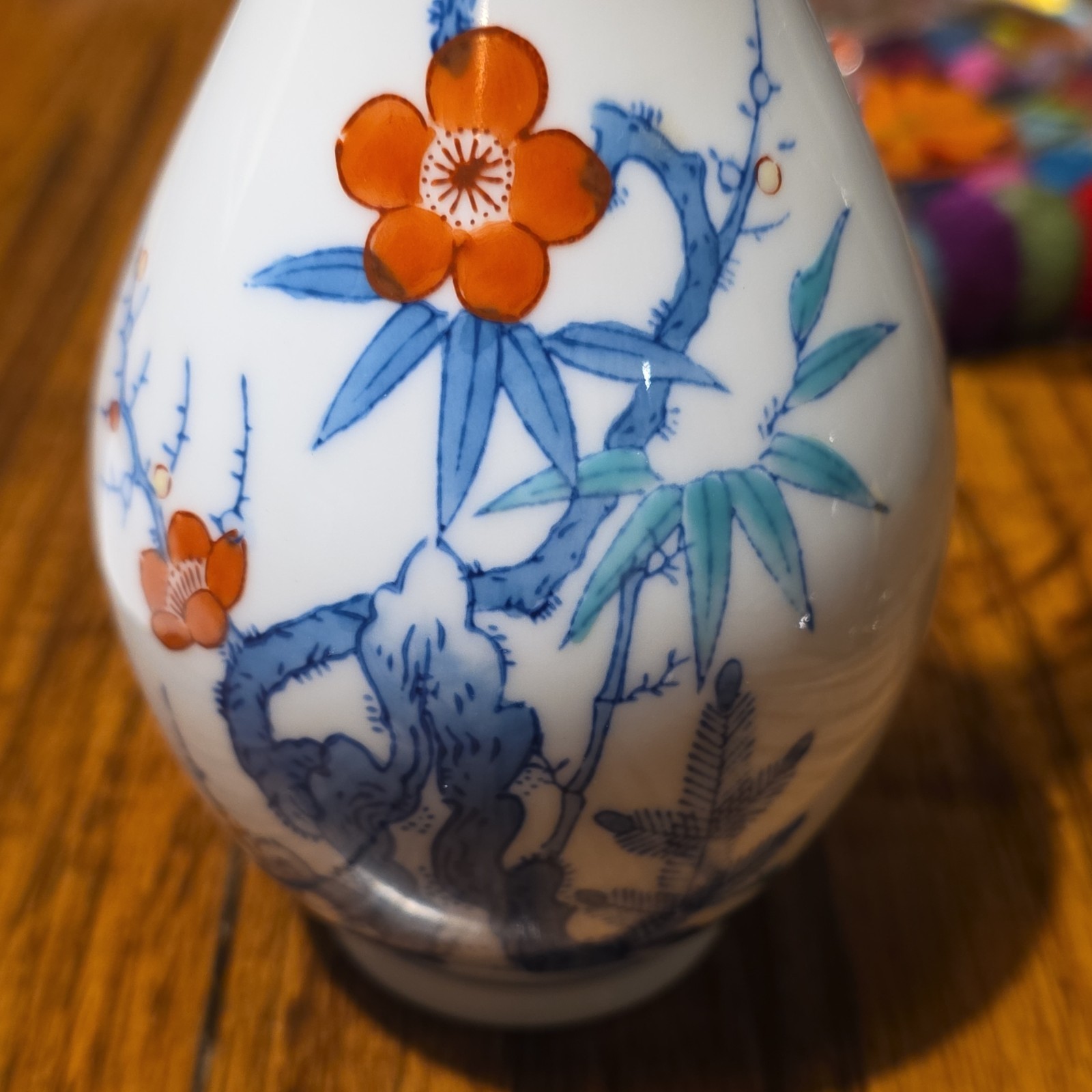Vintage Shirokiya Japanese Porcelain Vase Hand‑Painted Floral Design 9.5 Vintage Shirokiya Japanese Porcelain Vase Hand‑Painted Floral Design 9.5