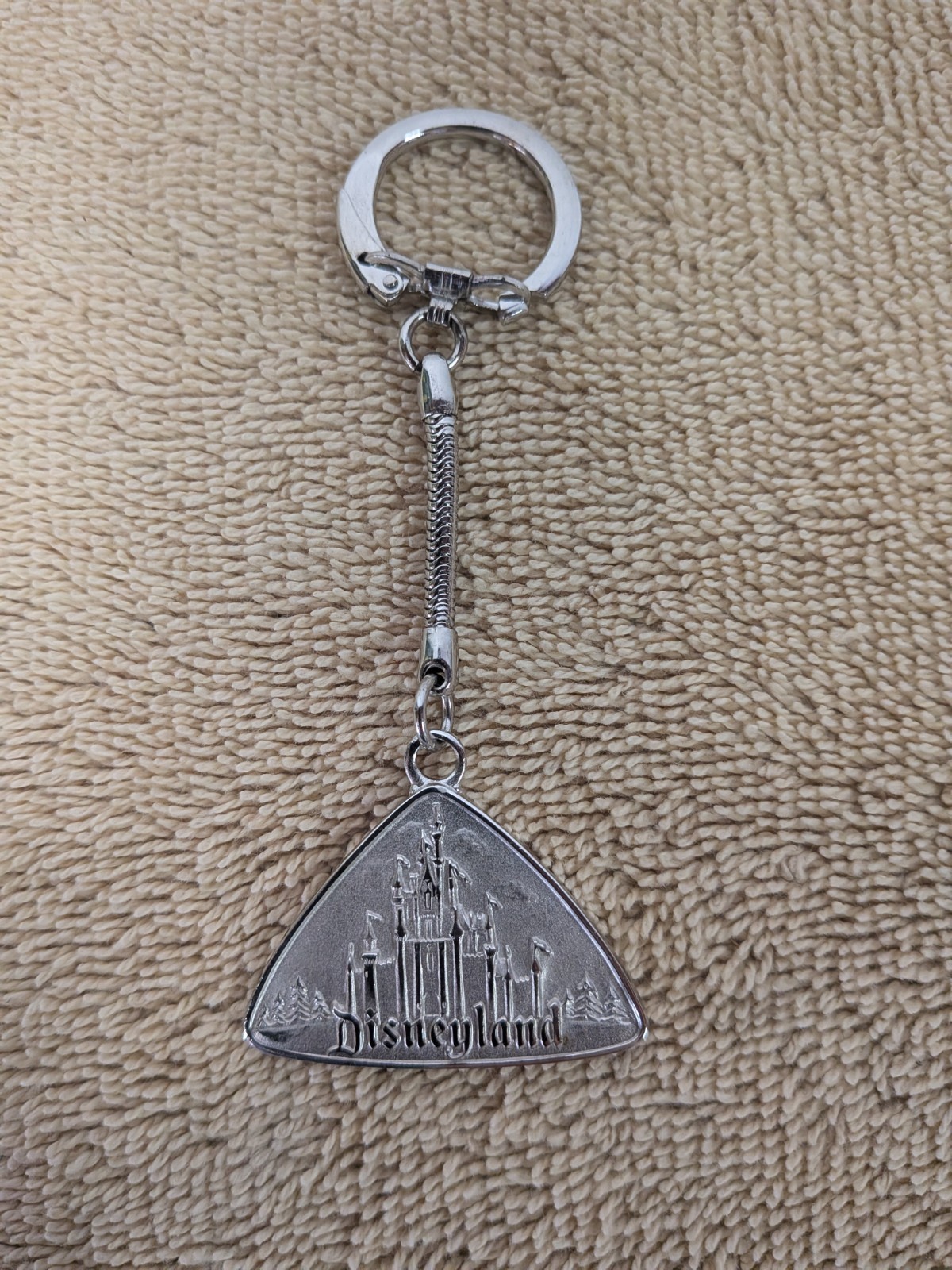 Vintage Disneyland Souvenir Keychain - 1970s Vintage Disneyland Souvenir Keychain - 1970s