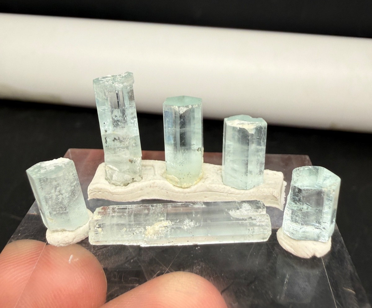 Top Quality 6 Pieces Sky Blue Aquamarine Transparent,Terminated Crystal 35 CTS Top Quality 6 Pieces Sky Blue Aquamarine Transparent,Terminated Crystal 35 CTS