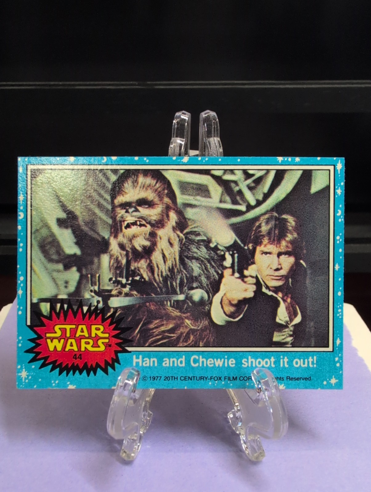 1977 Topps Star Wars Series 1 Han And Chewie Shoot It Out #44 Blue Border ⭐ 1977 Topps Star Wars Series 1 Han And Chewie Shoot It Out #44 Blue Border ⭐