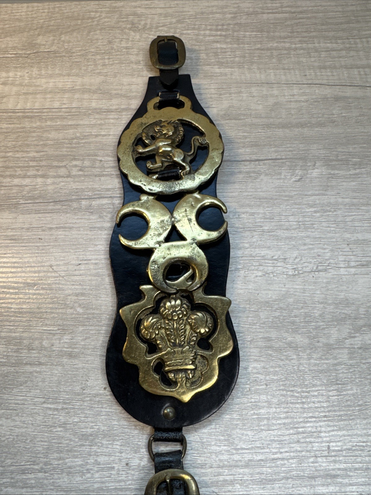 Vintage English Horse Brass Medallions Leather Strap Vintage English Horse Brass Medallions Leather Strap