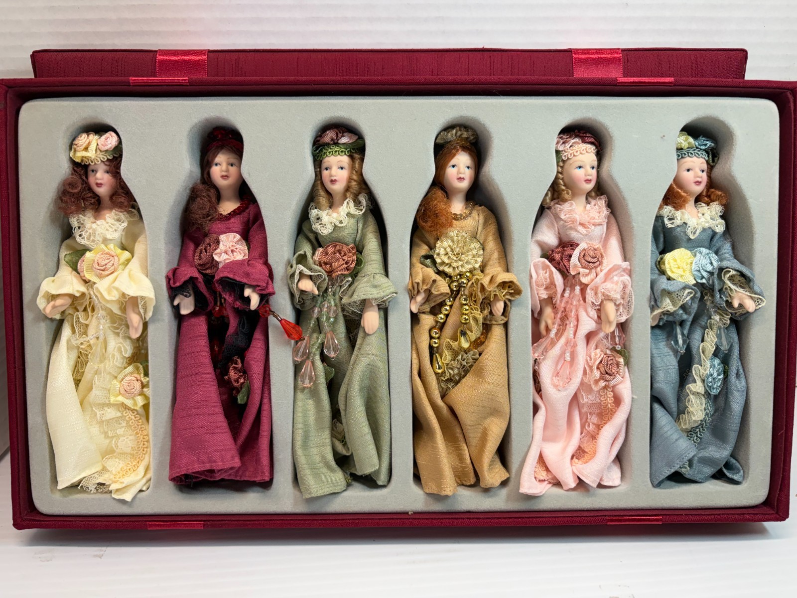 Set of 6 Victorian Women Porcelain Christmas Ornaments 7\