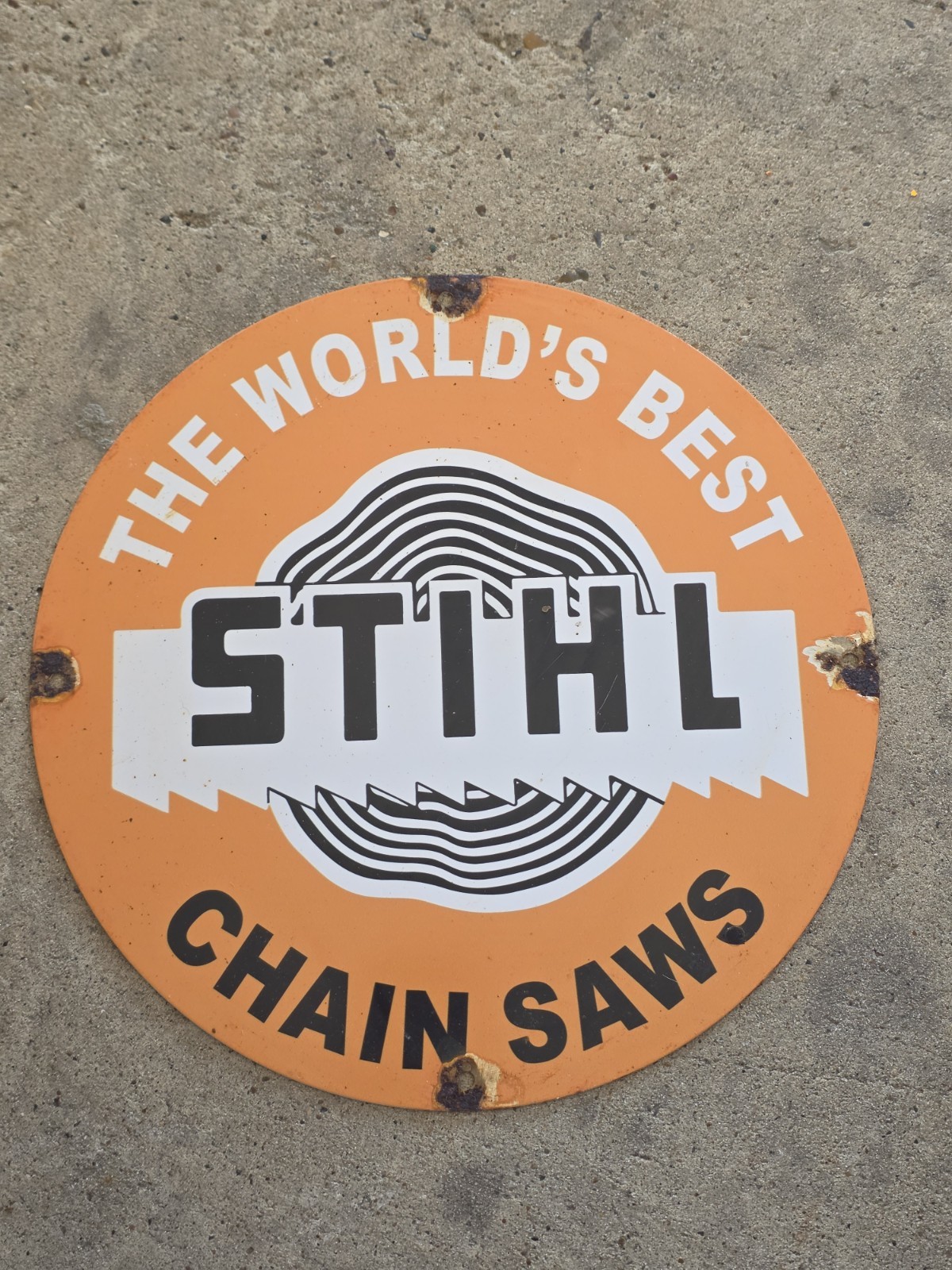 VINTAGE STIHL THE WORLD\'S BEST CHAINSAW PORCELAIN SIGN 12\