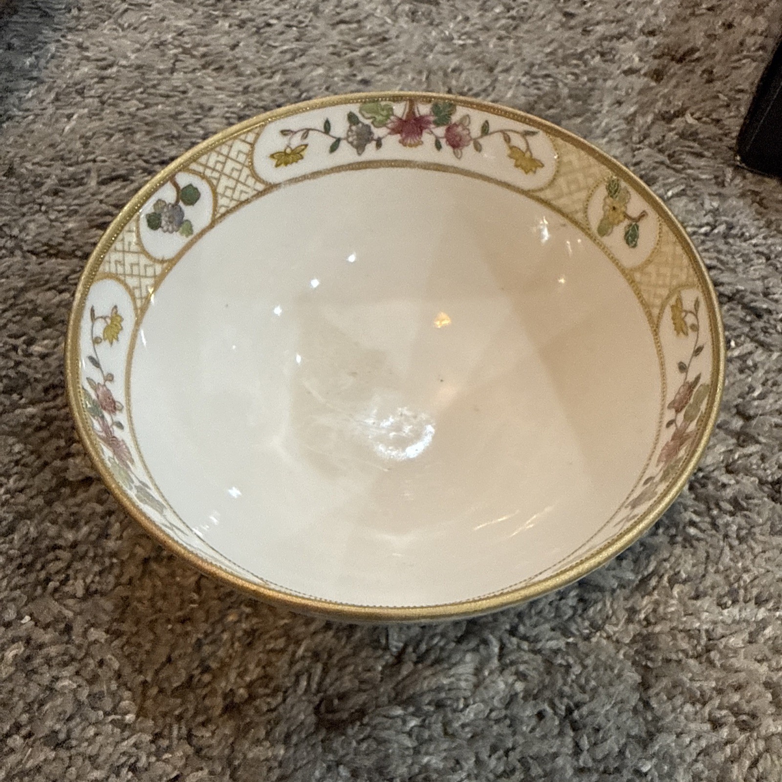 Vtg. Handpainted Nippon Porcelain Bowl With Elegant Gold Trim And Floral Design.