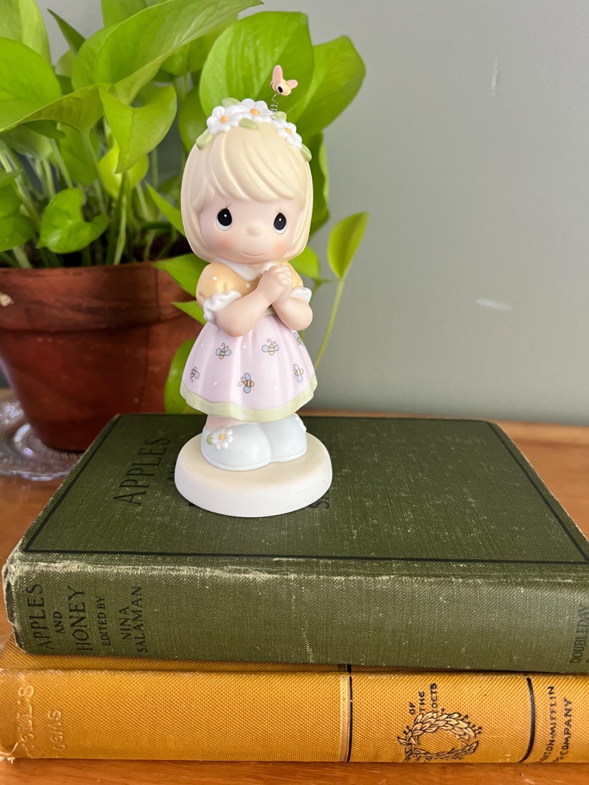 Rare Precious Moments I Am a Bee-liever 928534 Enesco 2001 No Box