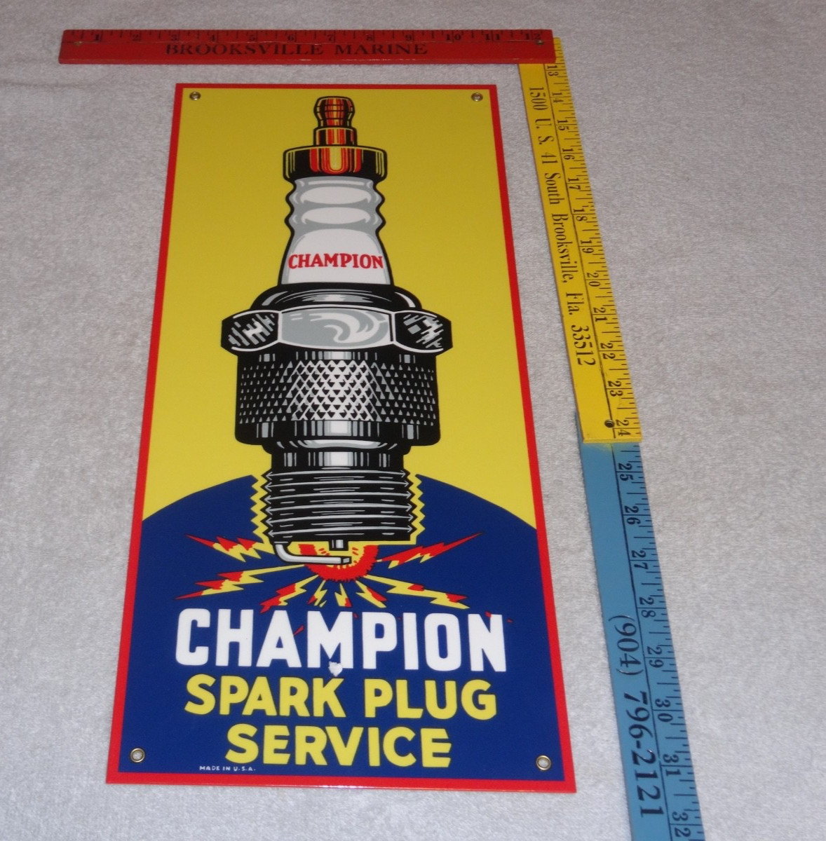VINTAGE CHAMPION SPARK PLUG SERVICE 18