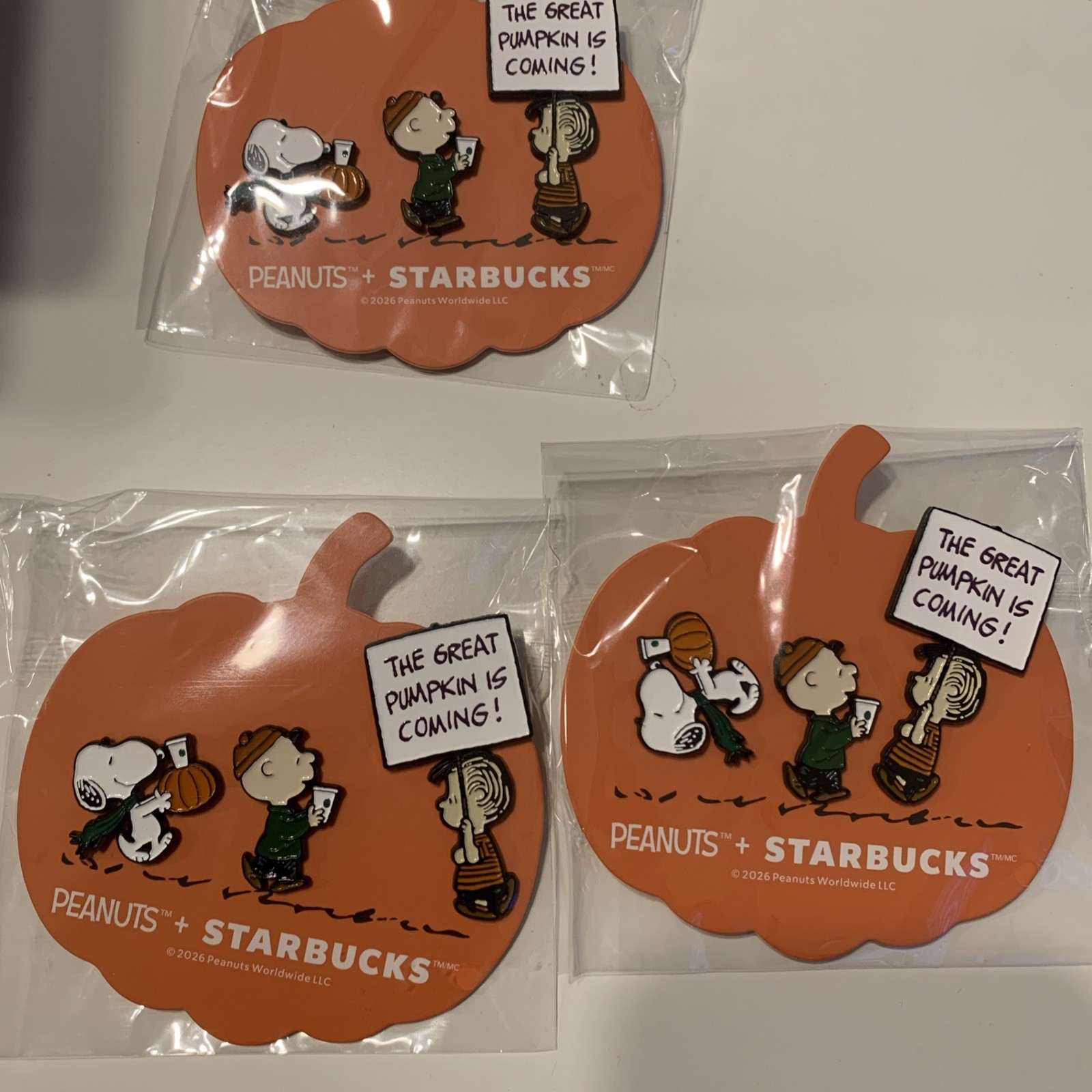 Starbucks x Peanuts The Great Pumpkin Is Coming Enamel Pin Set 2026 SEALED 