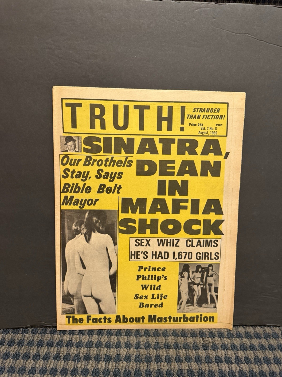 1969 August TRUTH Newspaper, Sinatra, Dean Martin in Mafia Shock (10T) 1969 August TRUTH Newspaper, Sinatra, Dean Martin in Mafia Shock (10T)